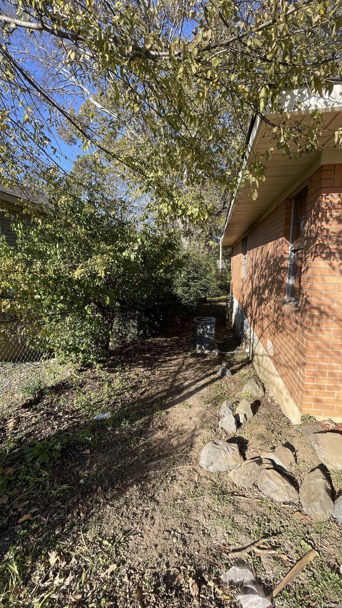 400 Woodlawn Avenue Property Photo 10