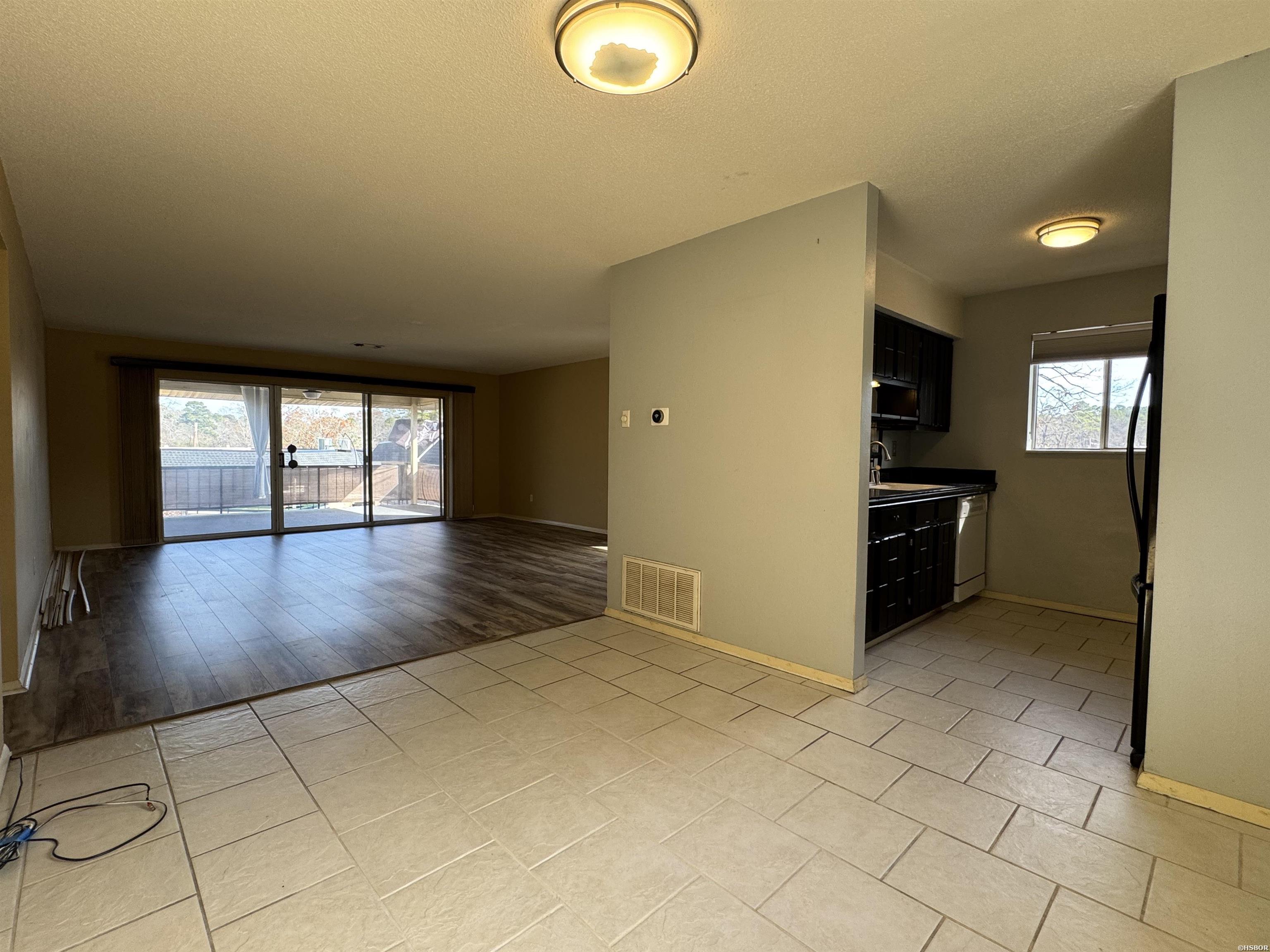 1127 Twin Points Road Property Photo 10