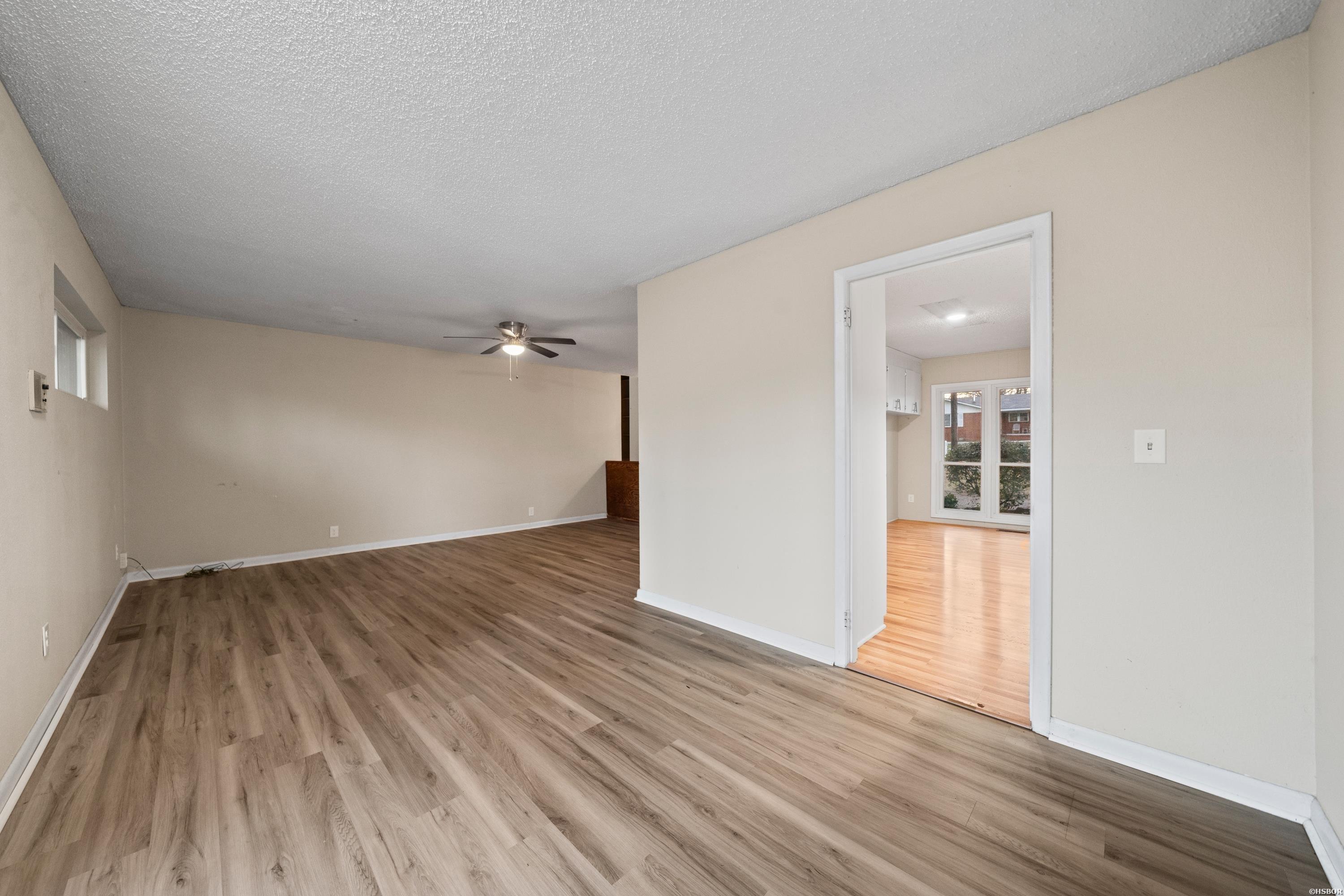 105 Thistledown Trail Property Photo 13