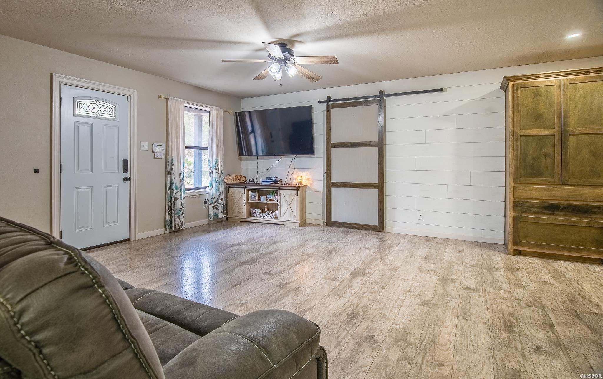 110 Dollie Circle Property Photo 2