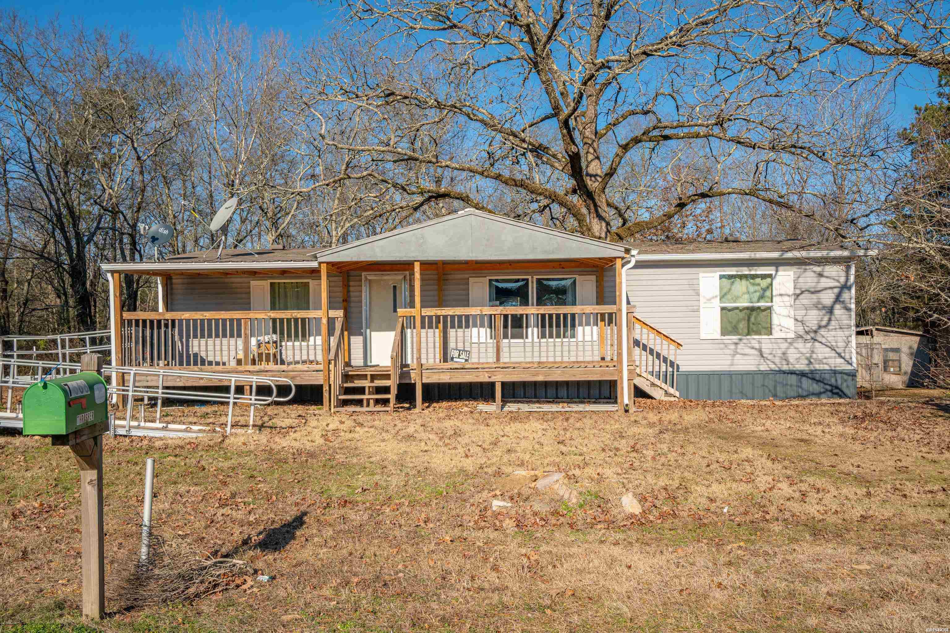7668 Airport Road Property Photo 1