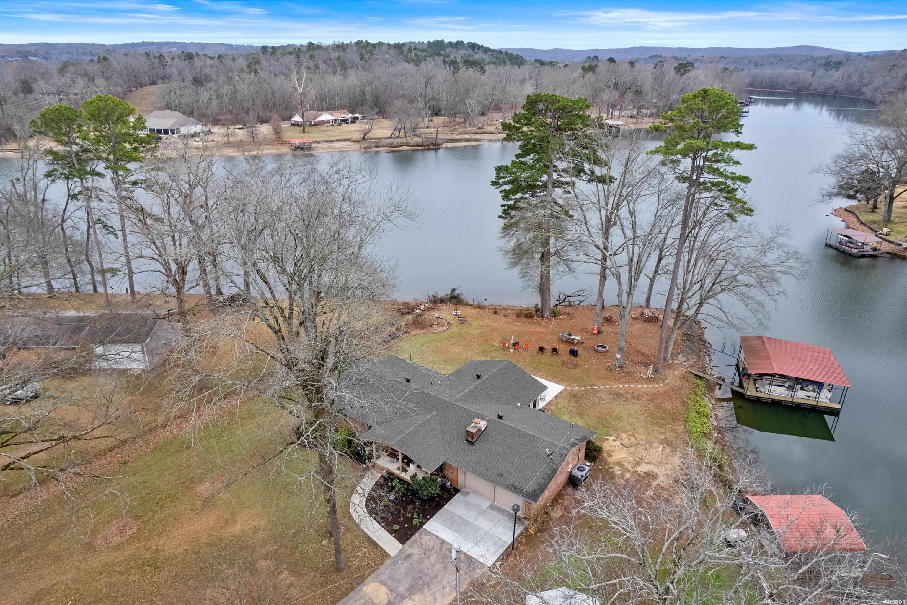 160 WILLMAN Square Property Photo 1