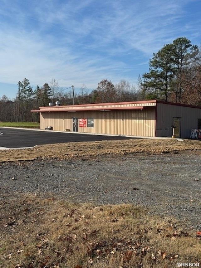 558 Hwy 365 Property Photo 3