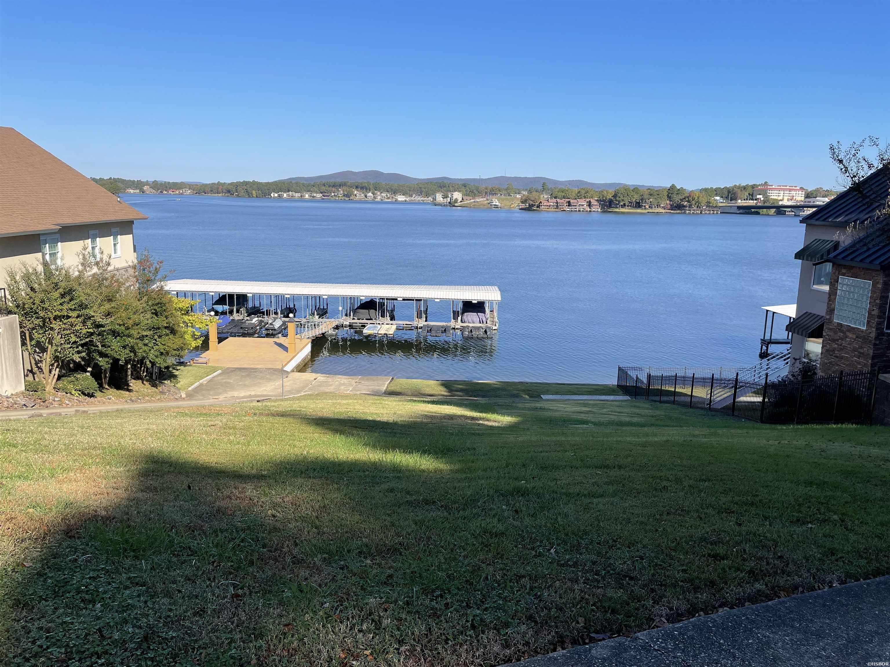 130 Hamilton View Cove Property Photo 3