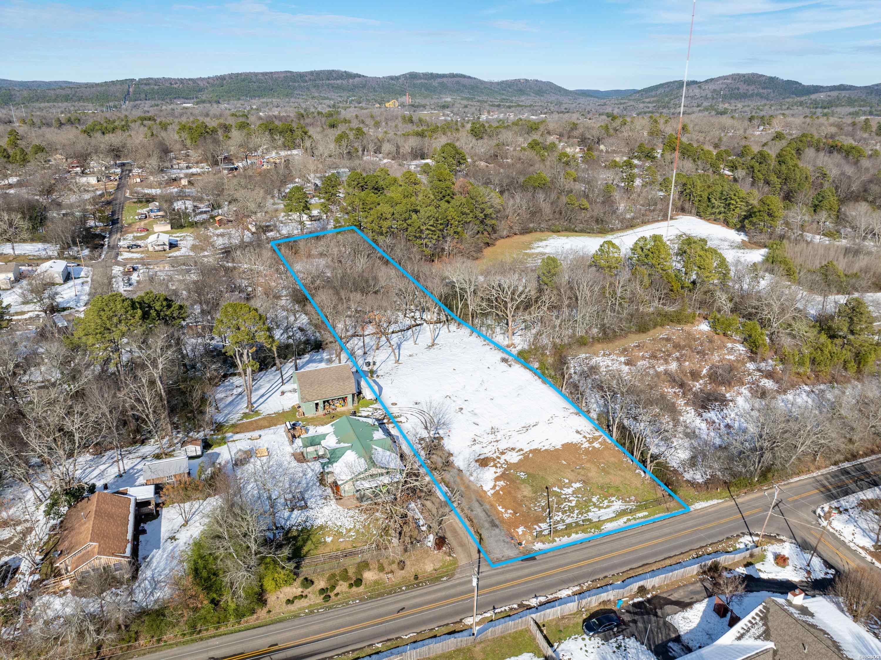 475 Ridgeway Property Photo 3