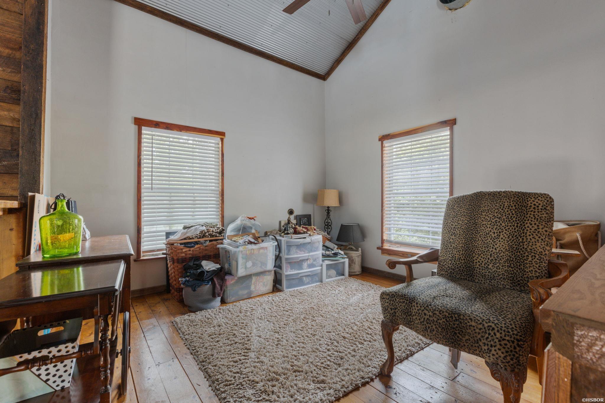 7915 Rolling Manor Drive Property Photo 13