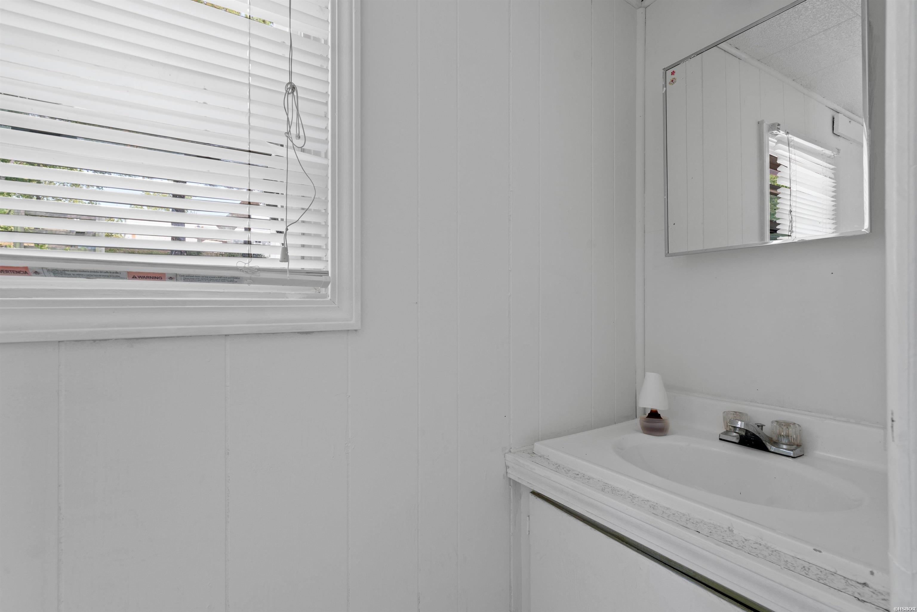 598 & 600 Timberlake Drive Property Photo 5