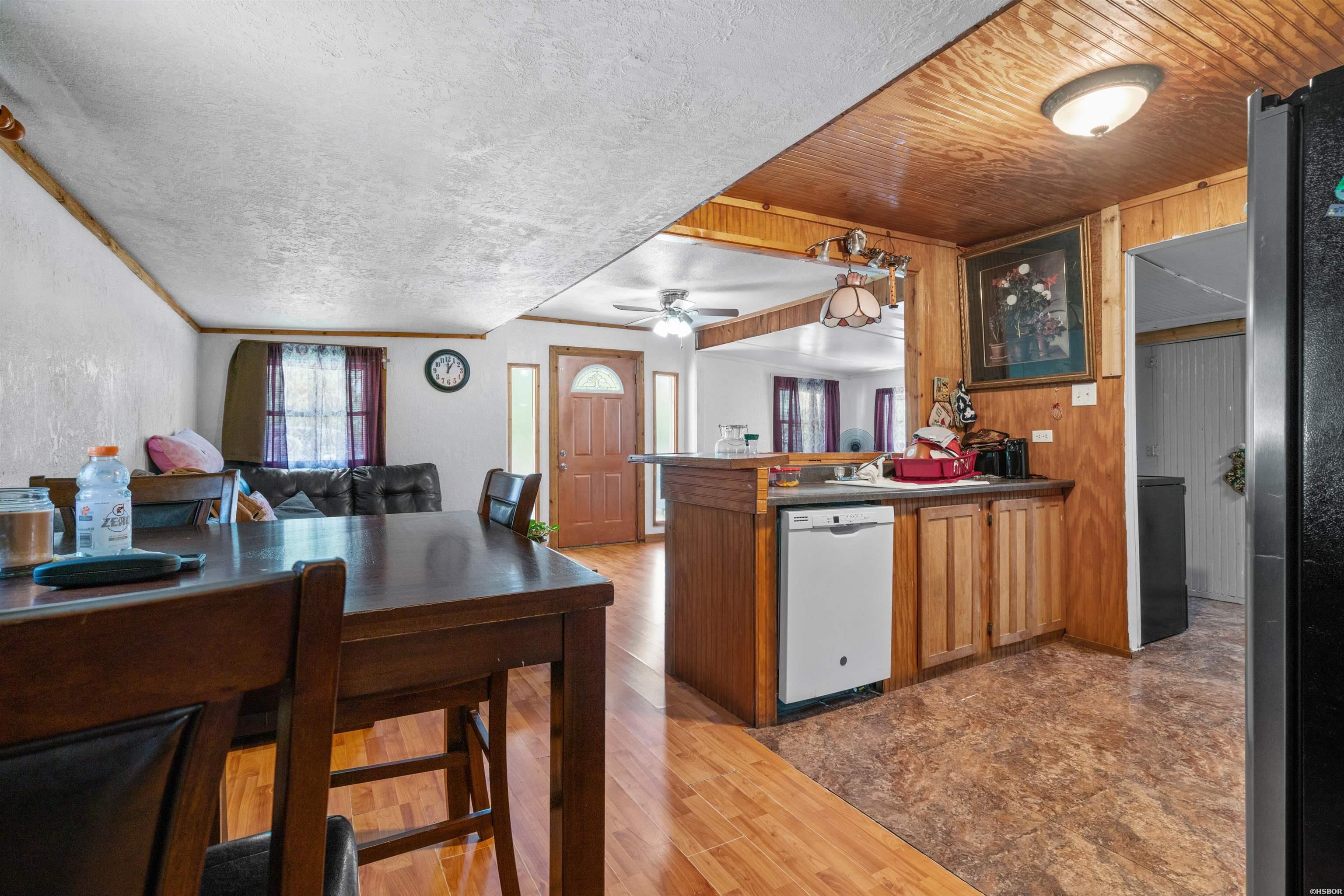 598 & 600 Timberlake Drive Property Photo 27