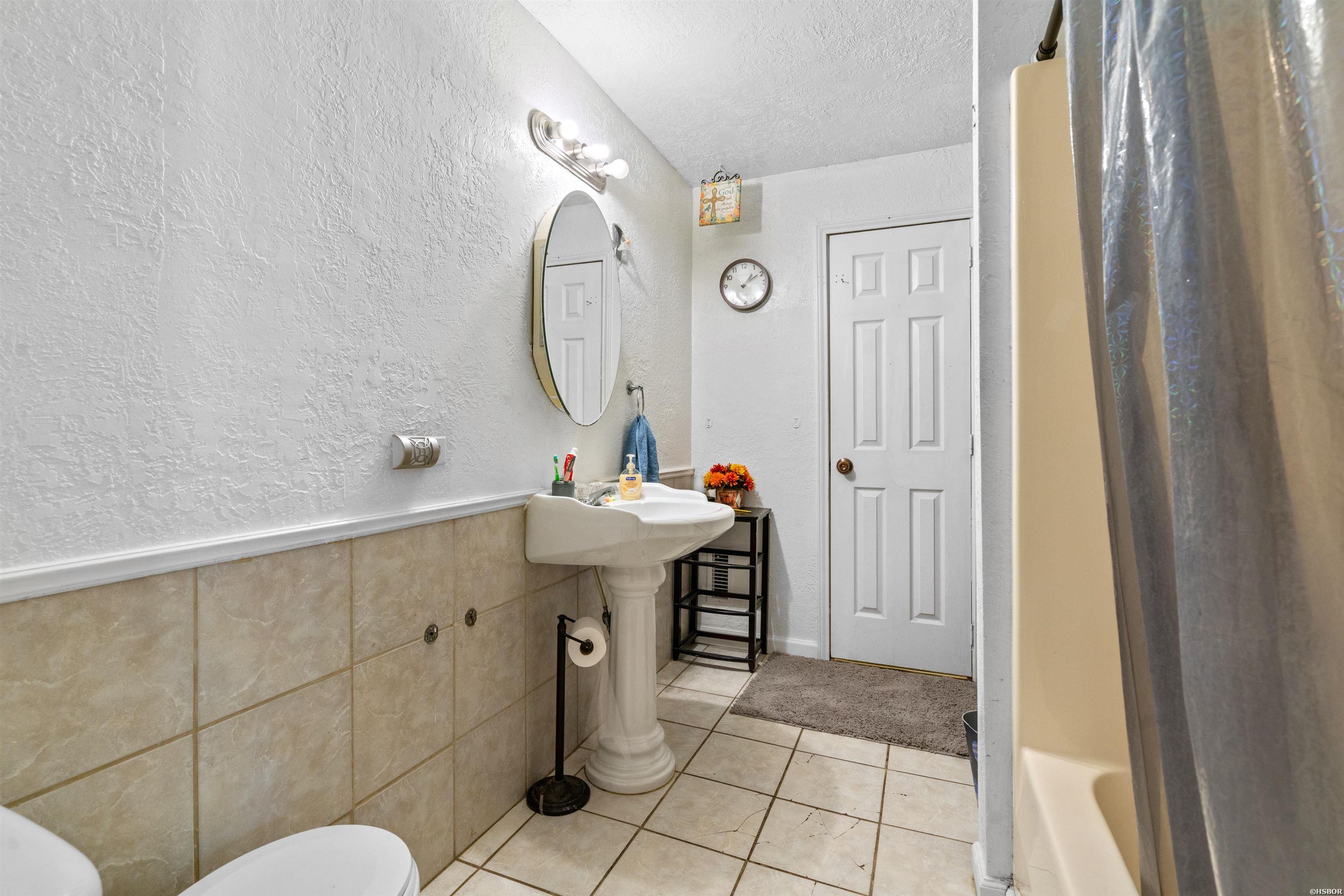598 & 600 Timberlake Drive Property Photo 37