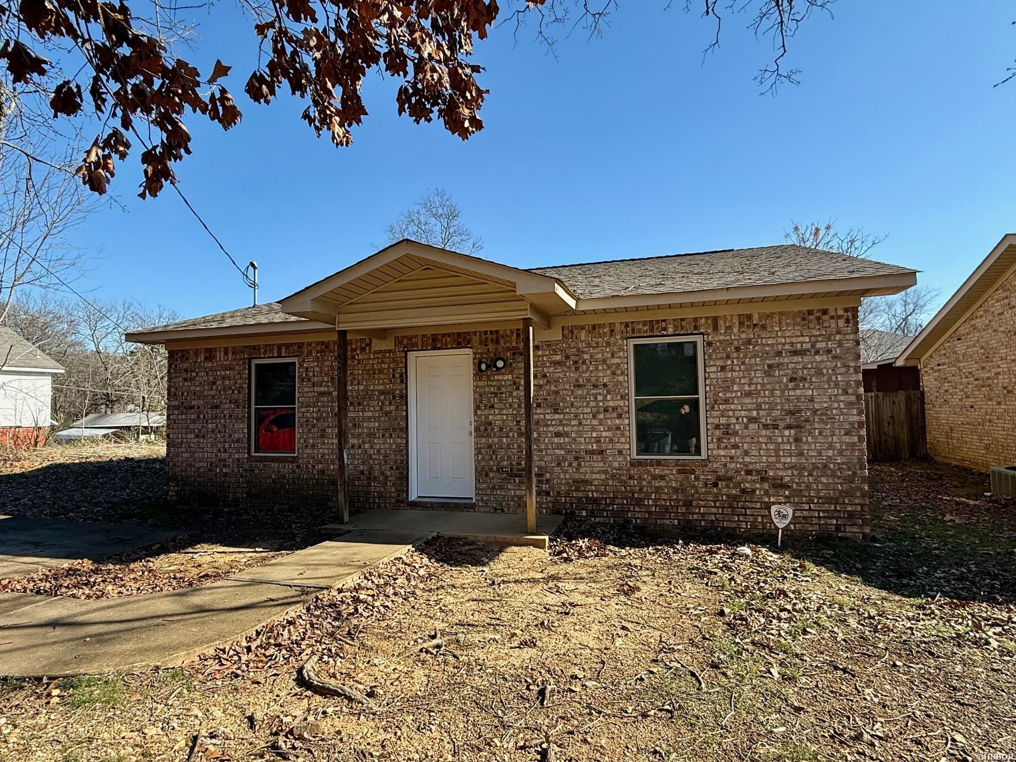 212 Jeffries Street Property Photo 1