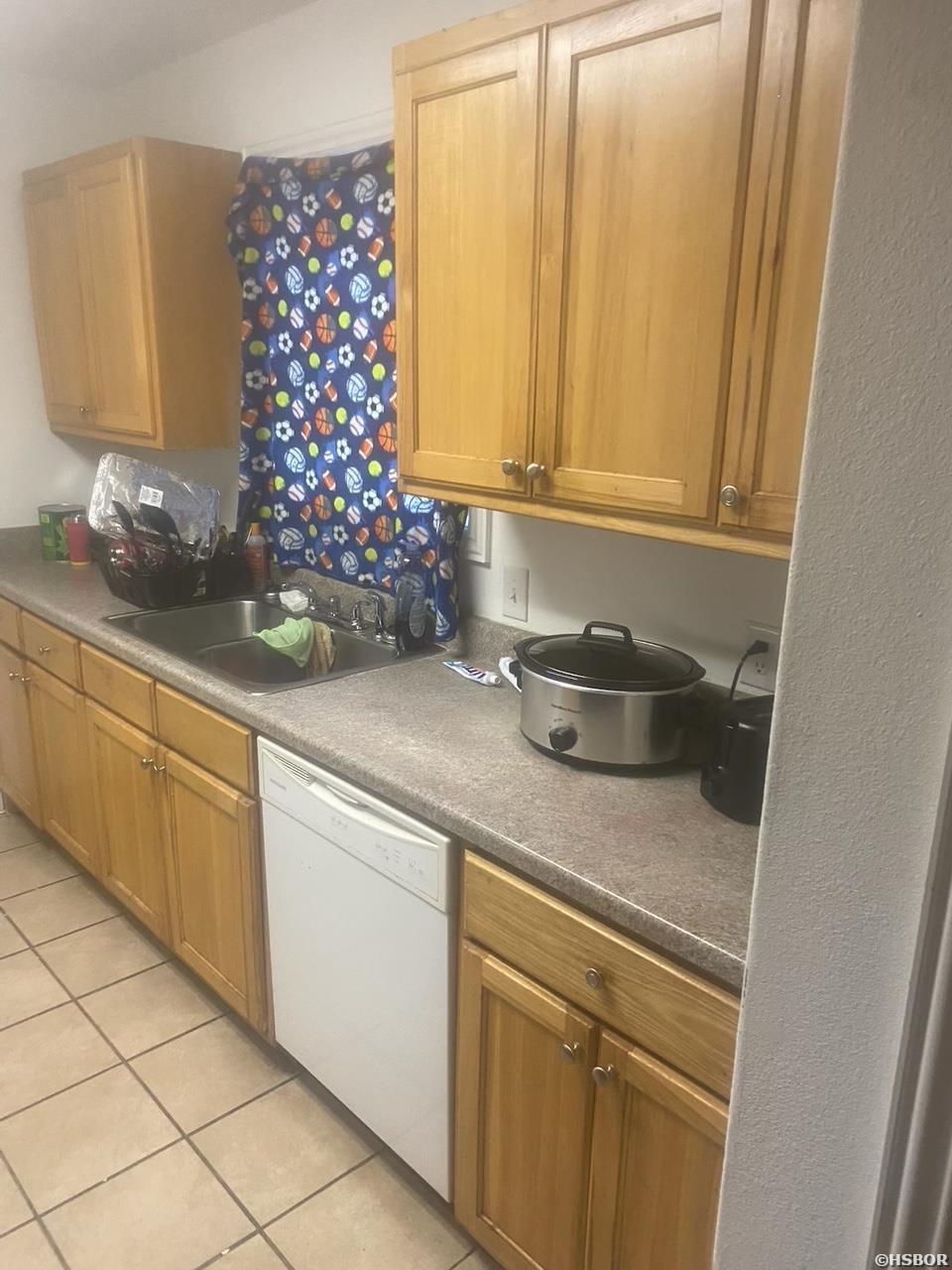 212 Jeffries Street Property Photo 6