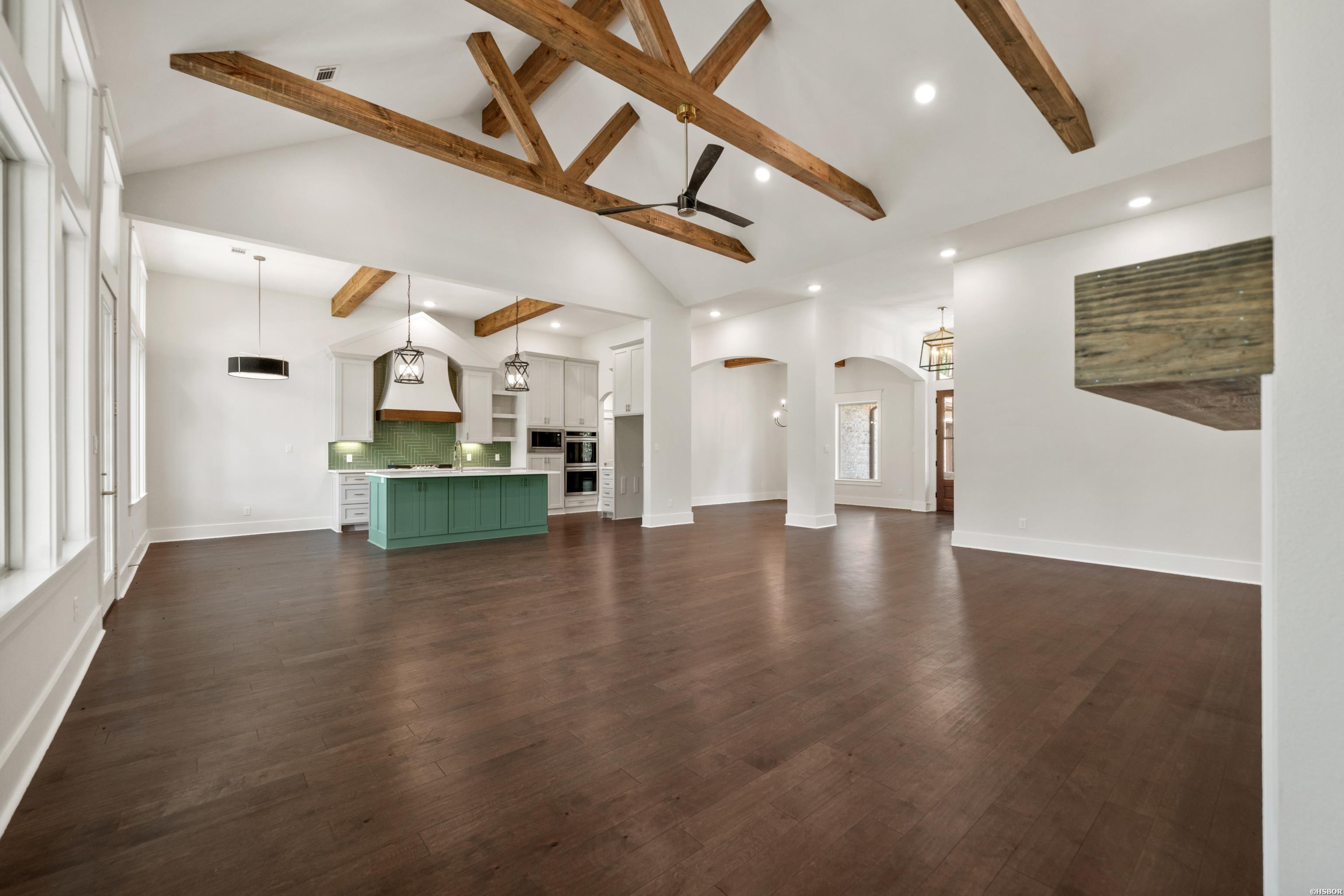 43 Loyola Drive Property Photo 8