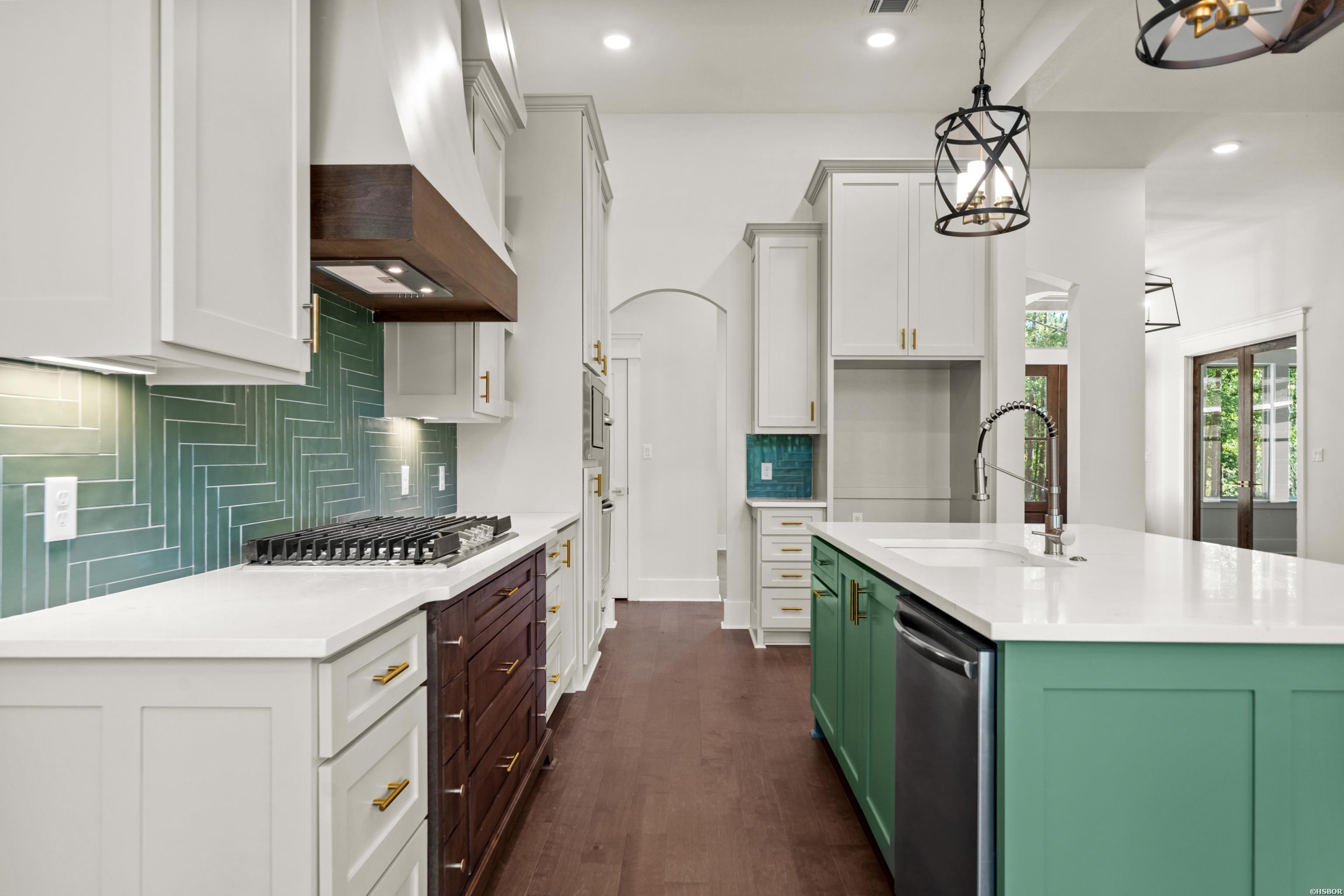 43 Loyola Drive Property Photo 12
