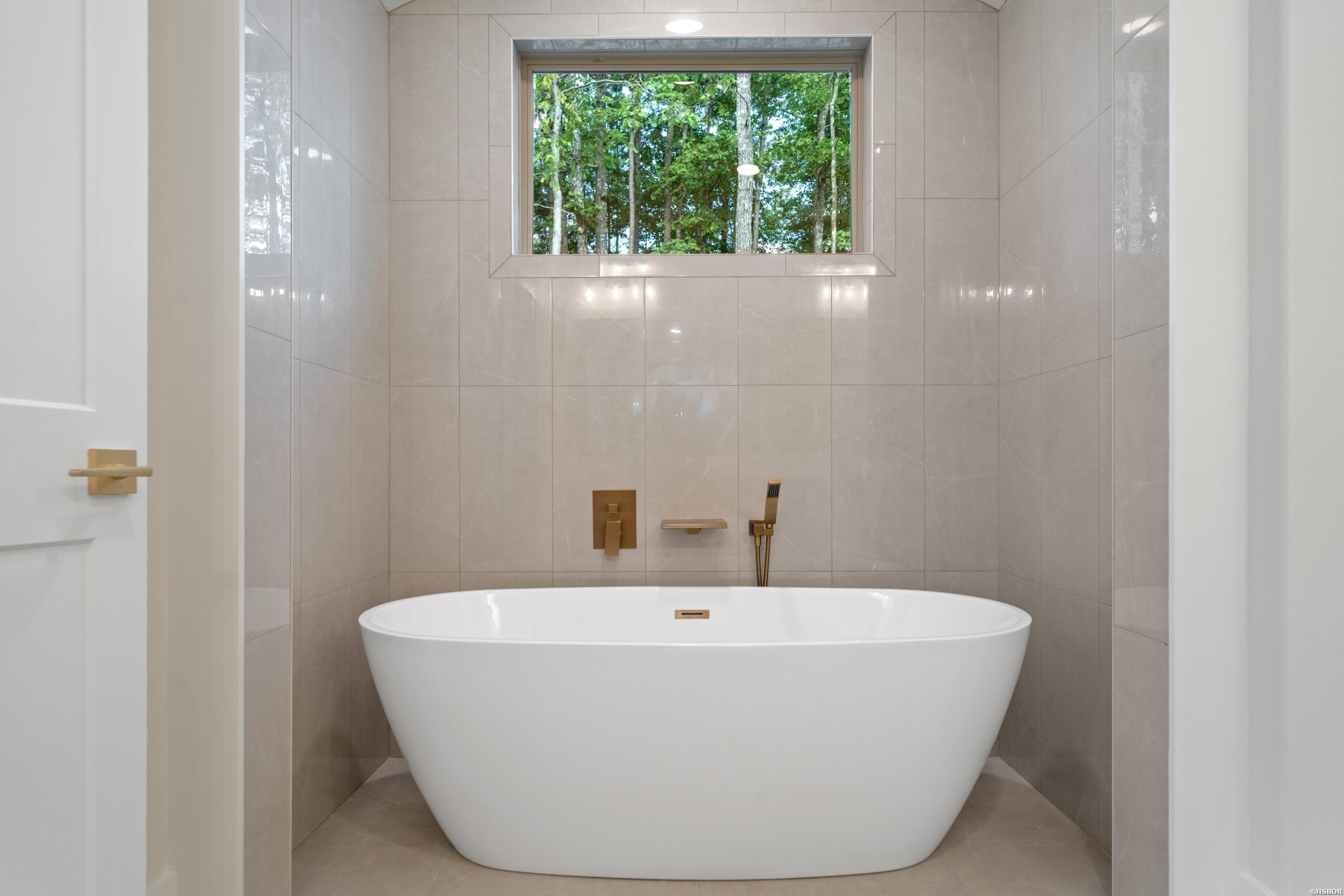 43 Loyola Drive Property Photo 32