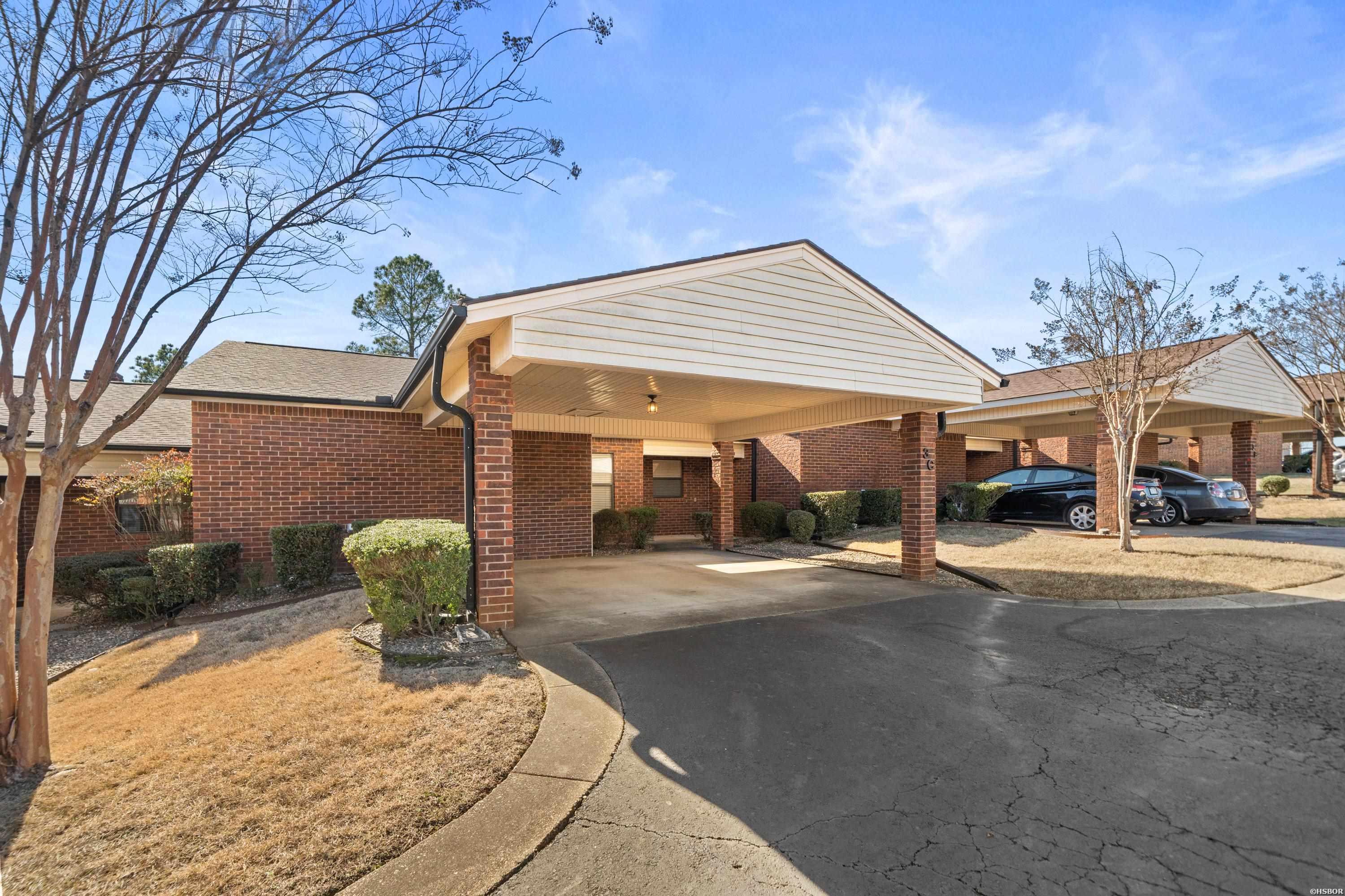 124 Corporate Terrace Property Photo 1