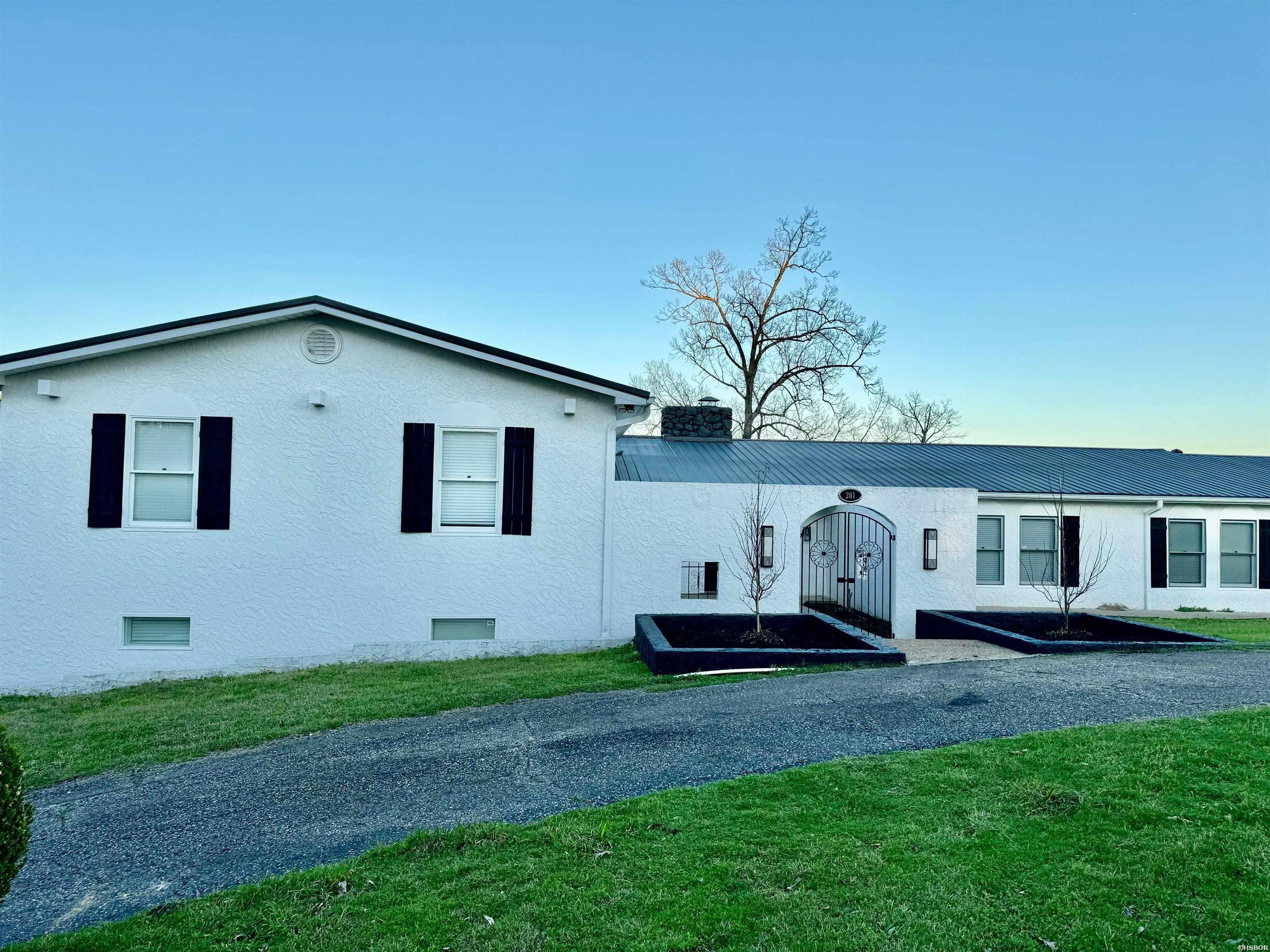 201 Aberina Street Property Photo 19
