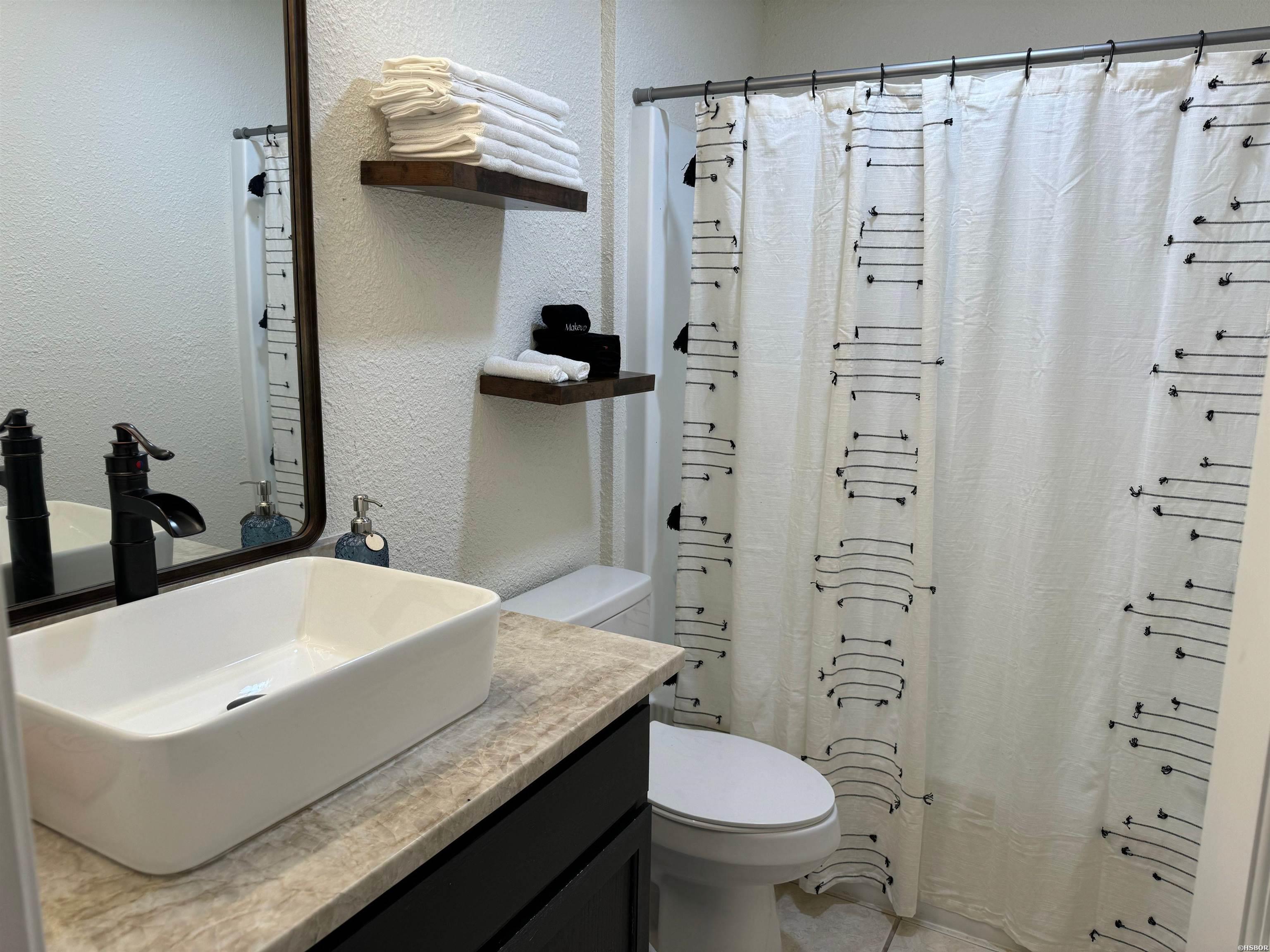 201 Aberina Street Property Photo 31