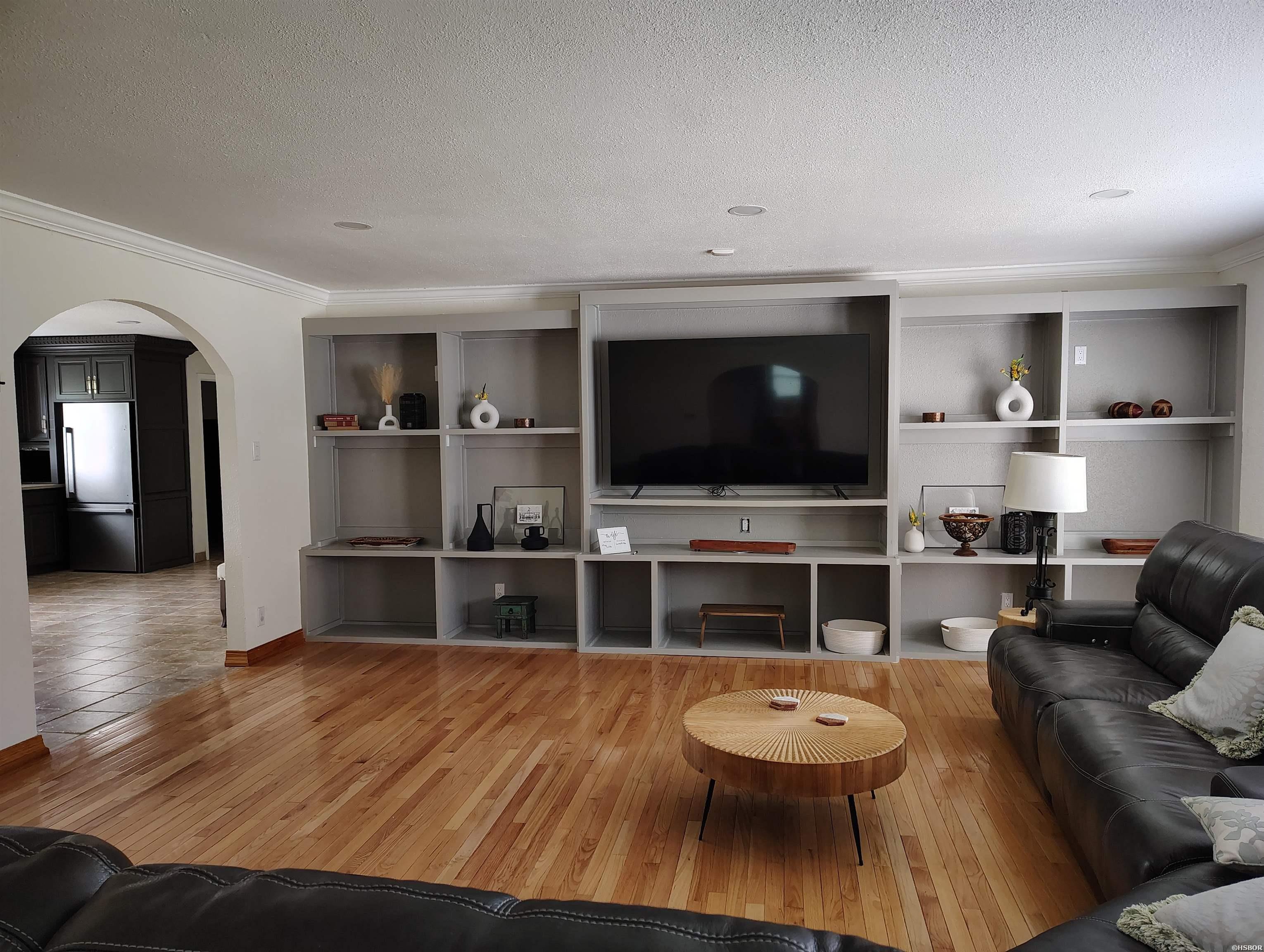 201 Aberina Street Property Photo 42