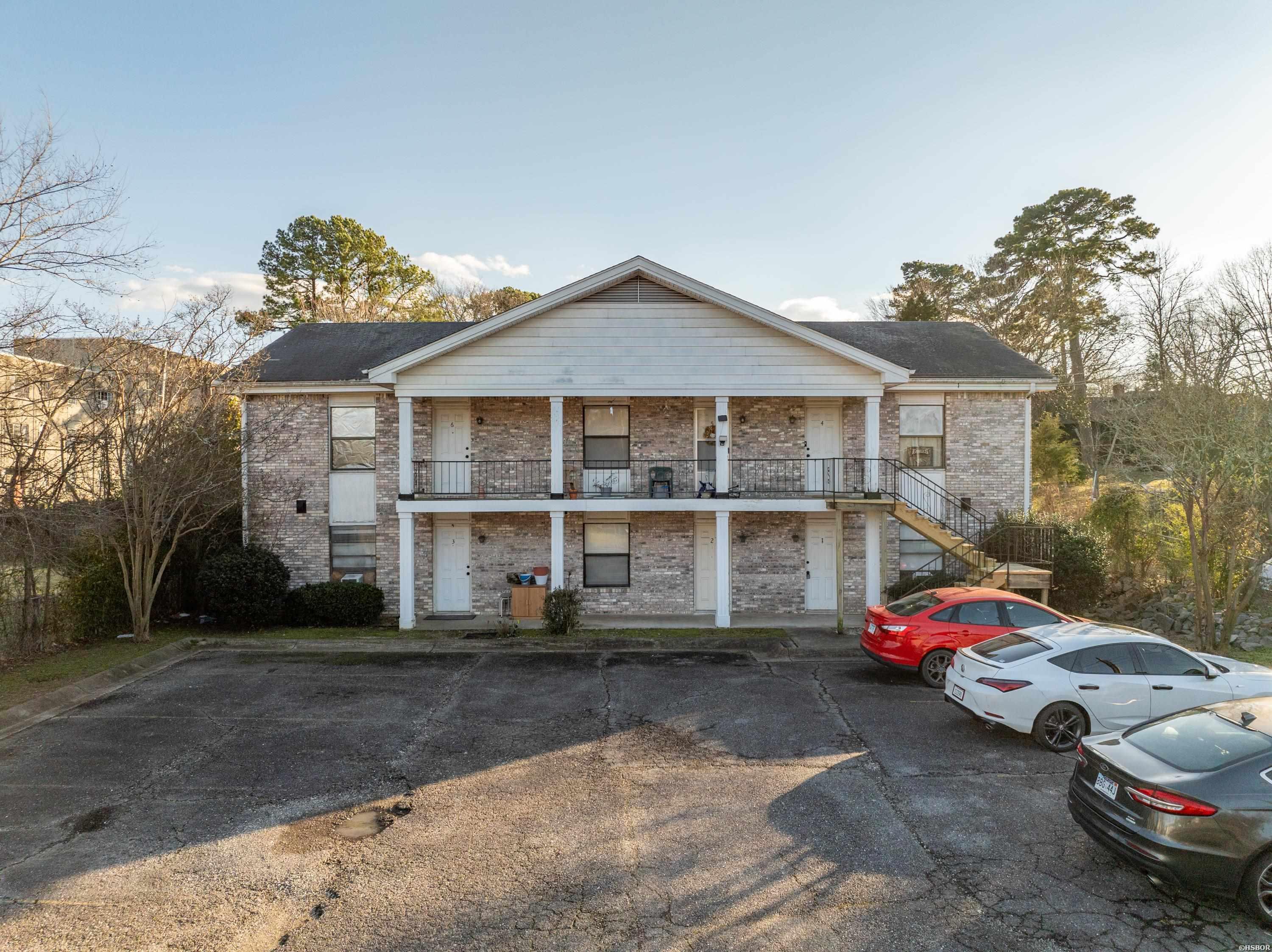 116 MANOR Circle
