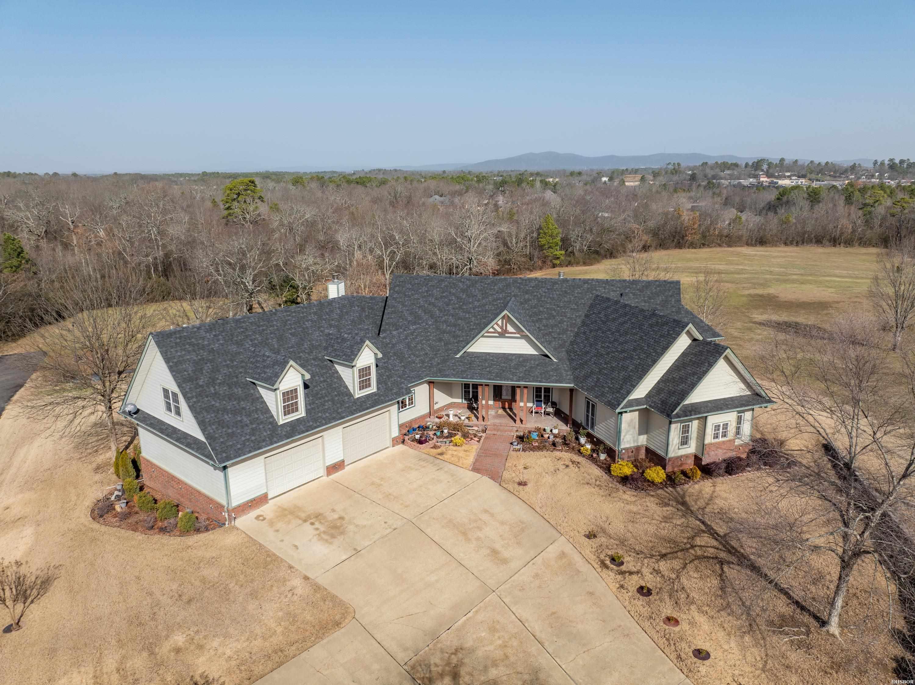 168 Valley Woods Trail Property Photo 1