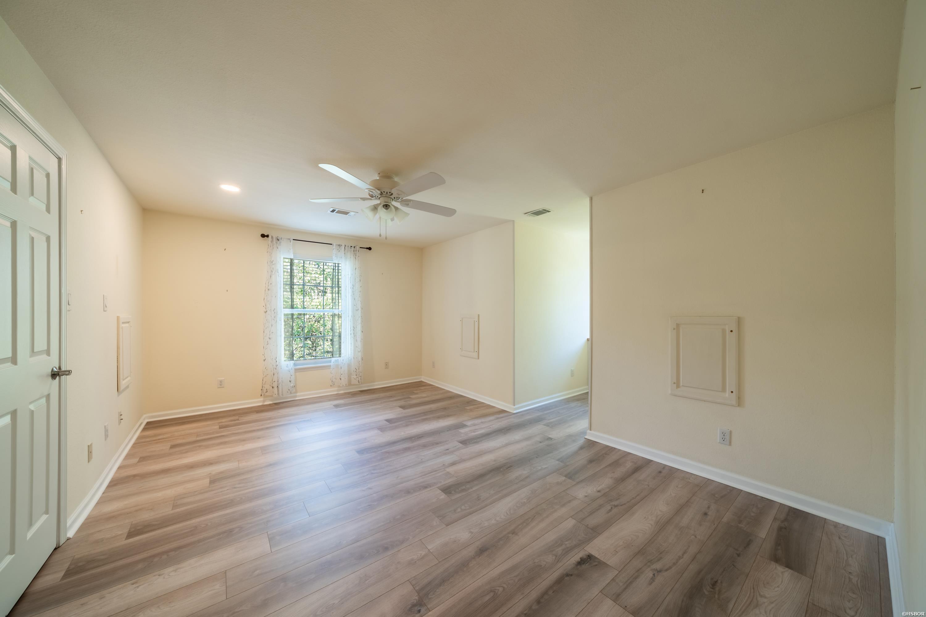 495 Amity Road Property Photo 24