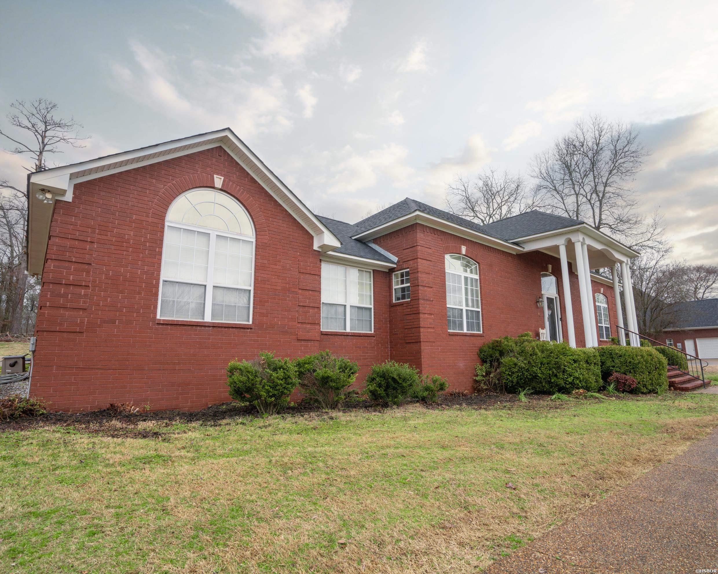 146 White Eagle Property Photo 3