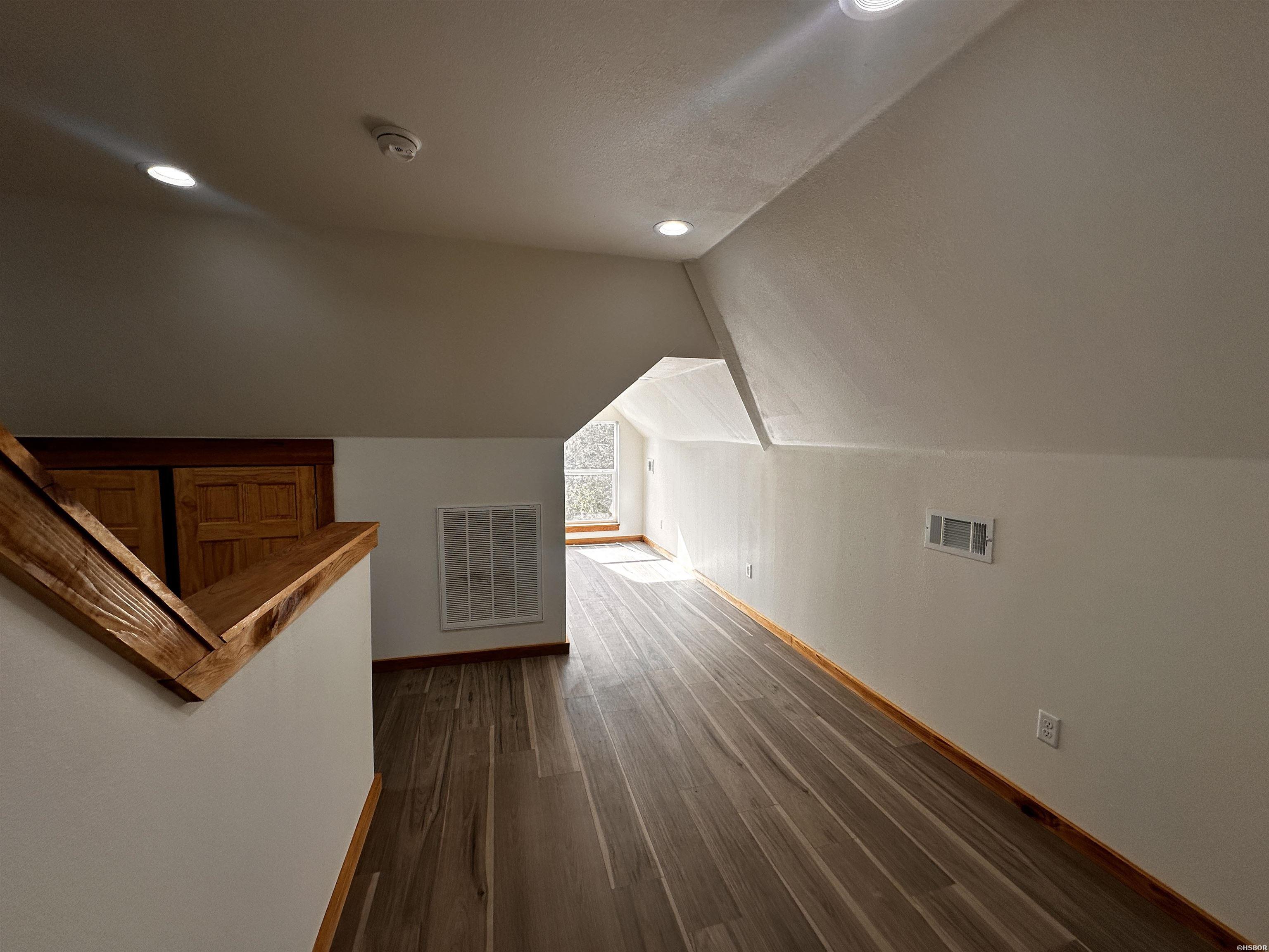 264 Vineyard Street Property Photo 11