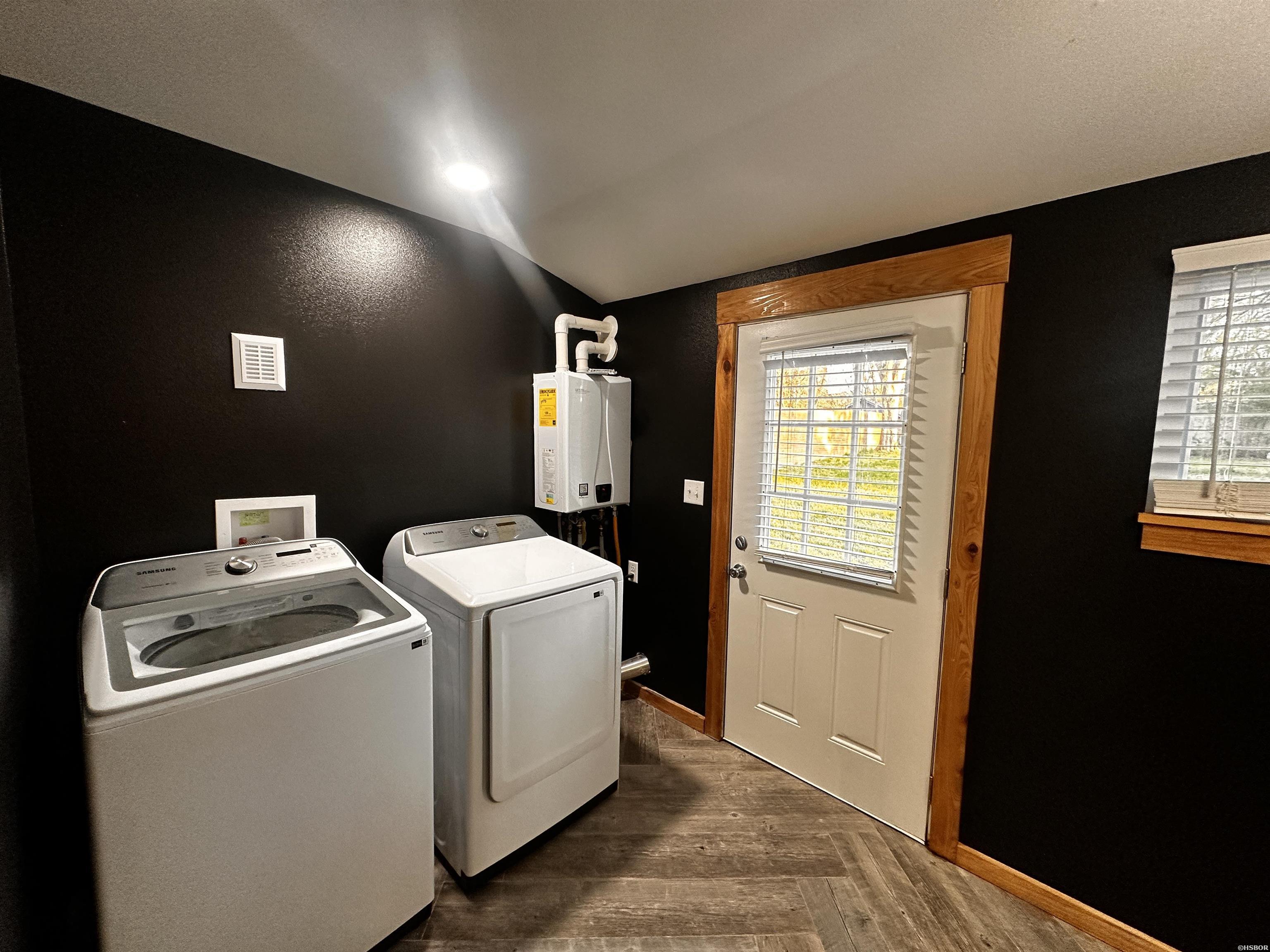 264 Vineyard Street Property Photo 19