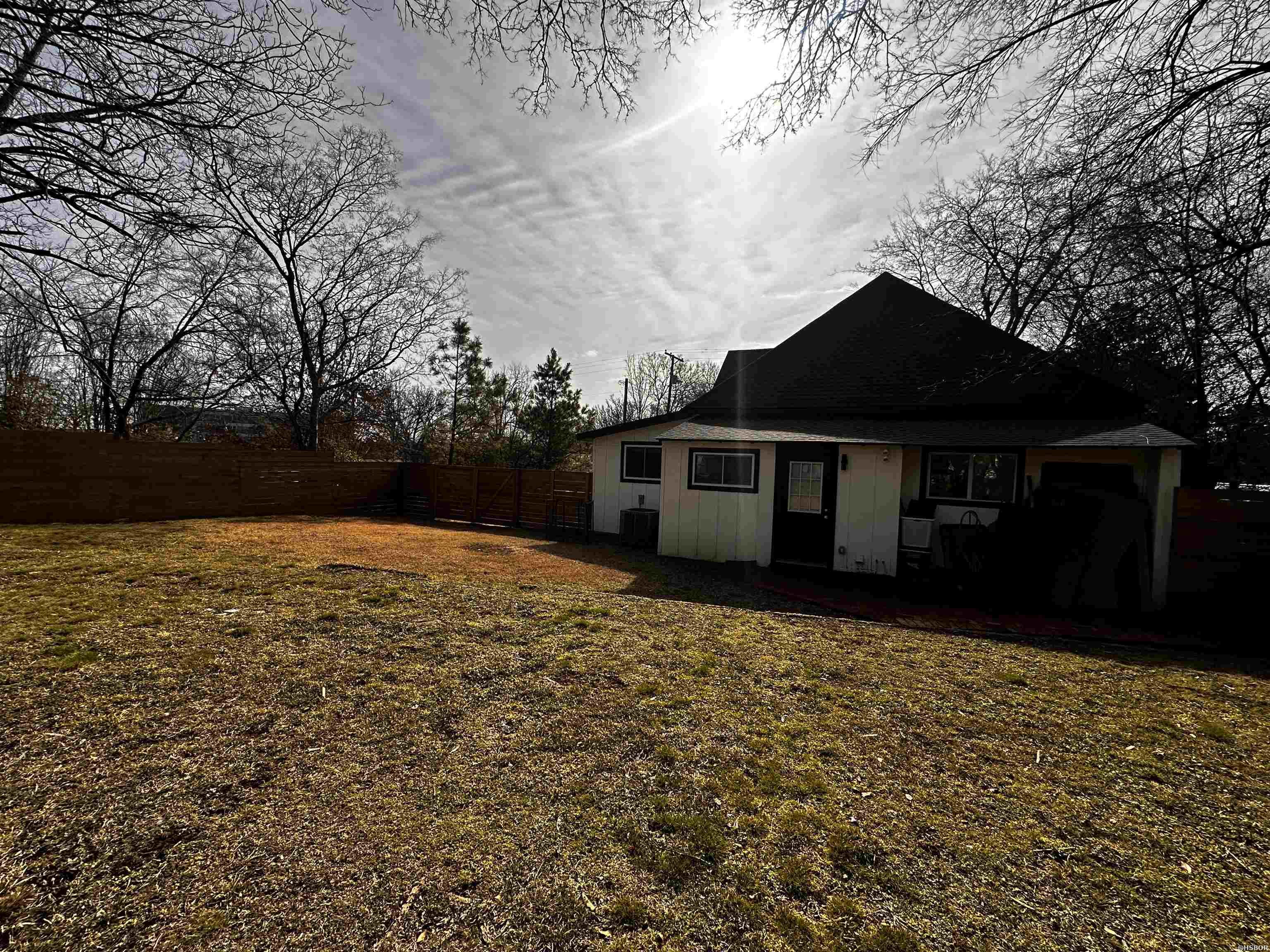 264 Vineyard Street Property Photo 26