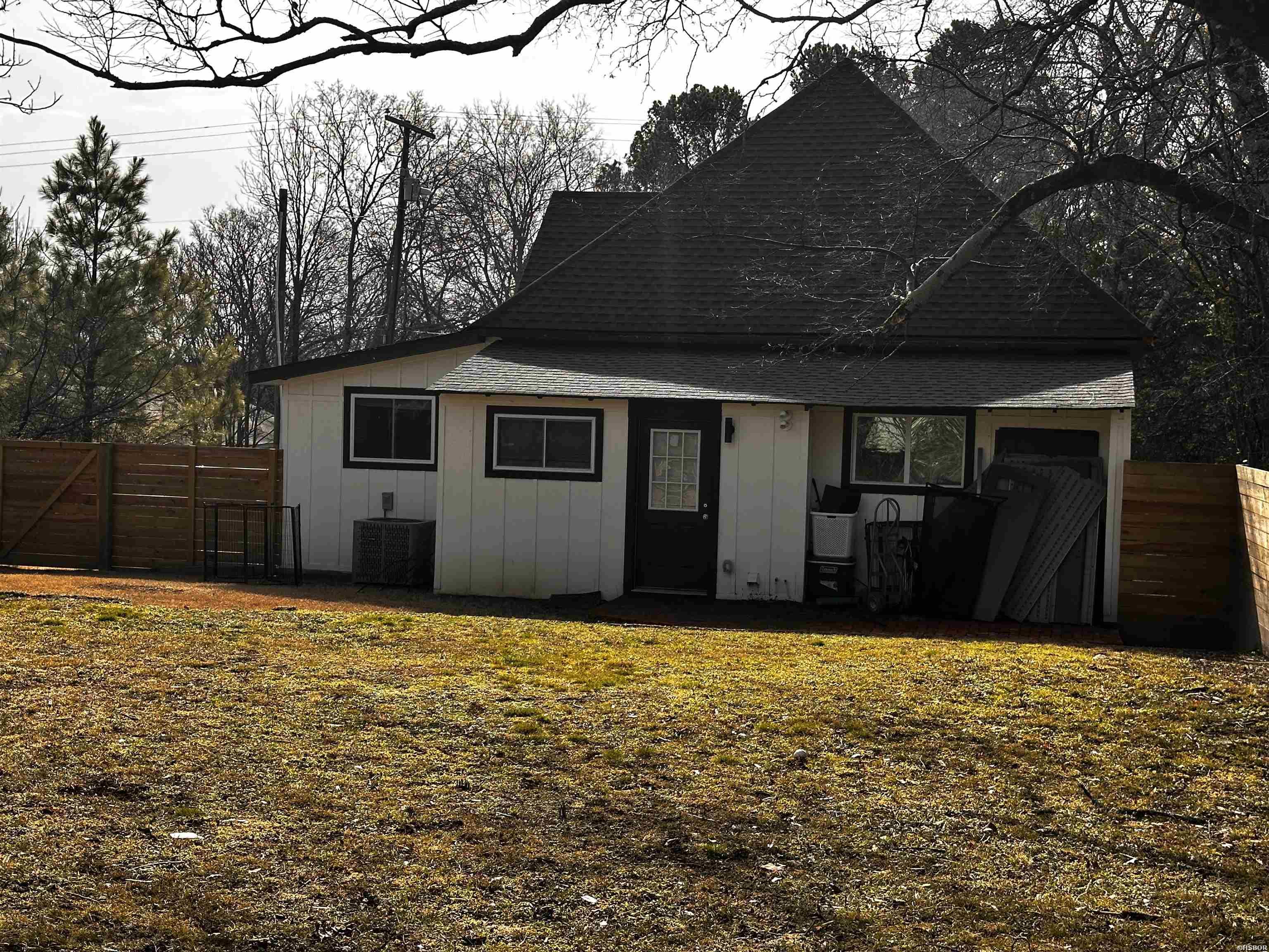 264 Vineyard Street Property Photo 27