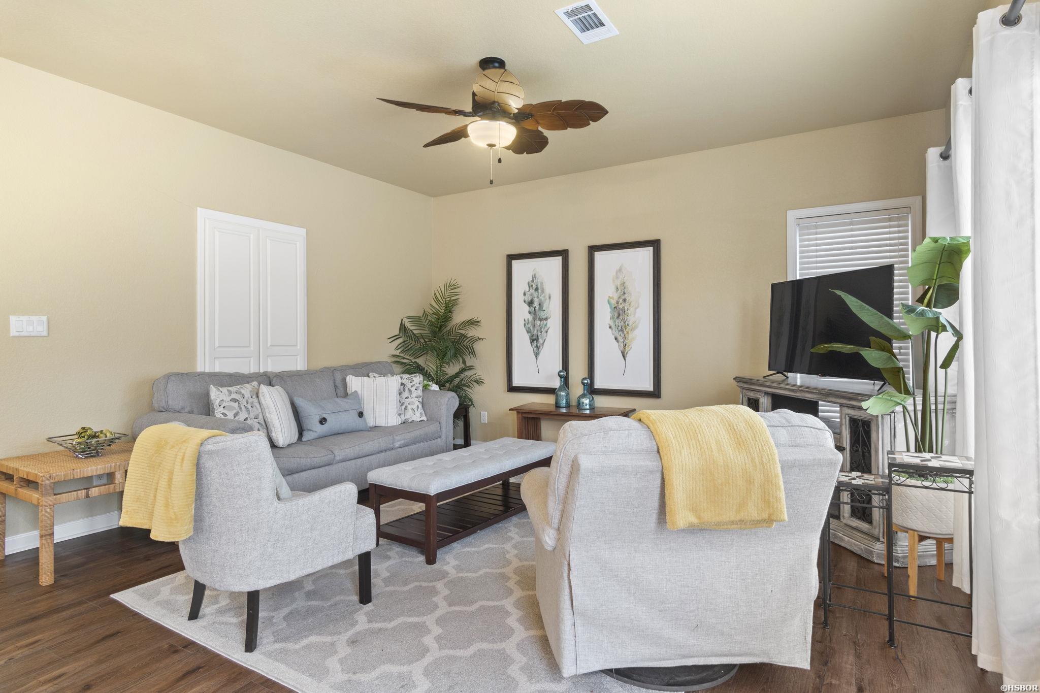 Bluelake Hpr Real Estate Listings Main Image