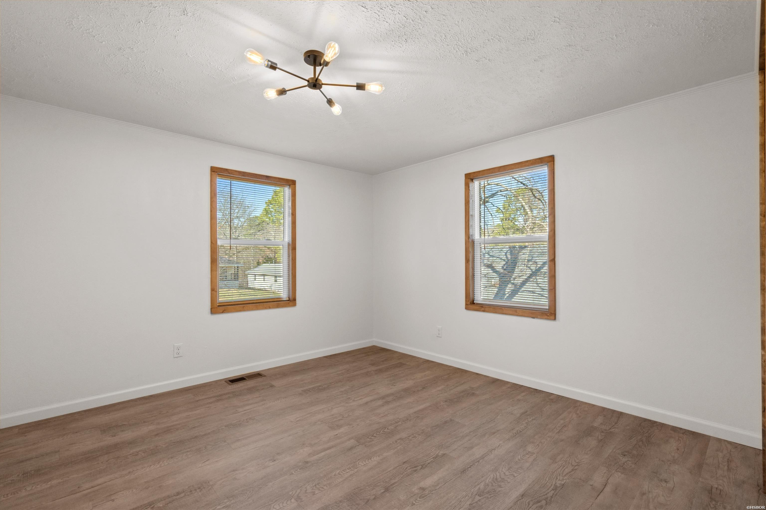 211 Clairmont Street Property Photo 32
