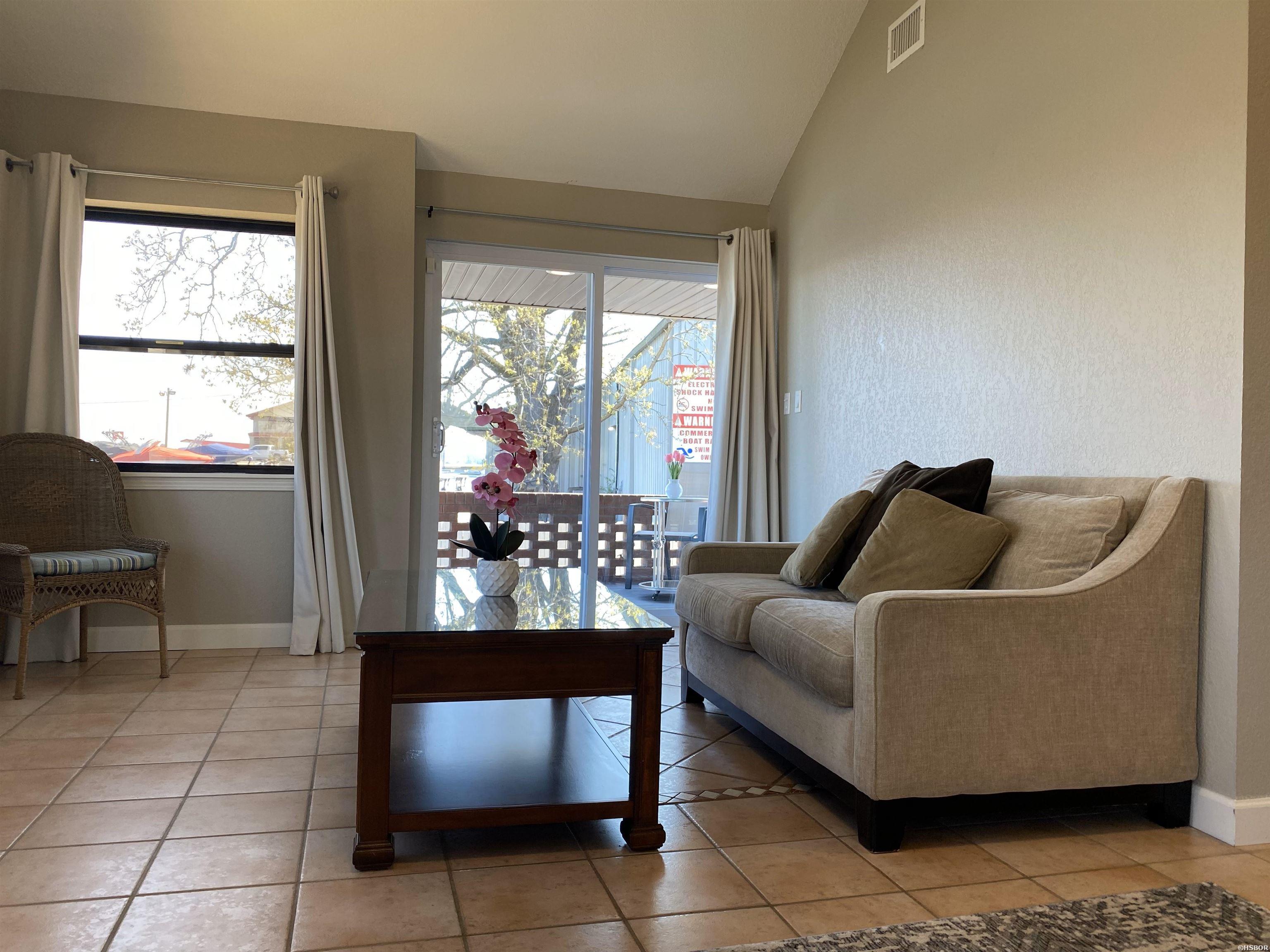 120 Butler Lane Property Photo 16