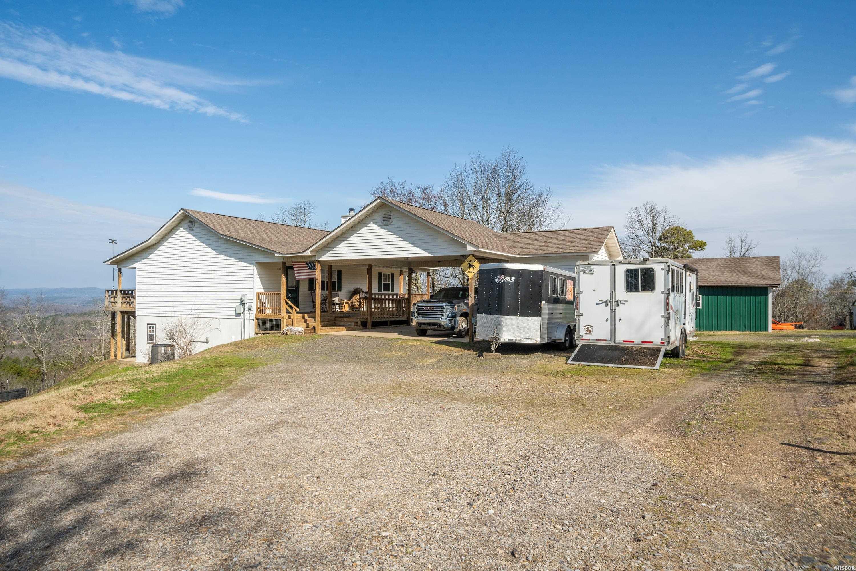 105 Pinnacle Court Property Photo 1