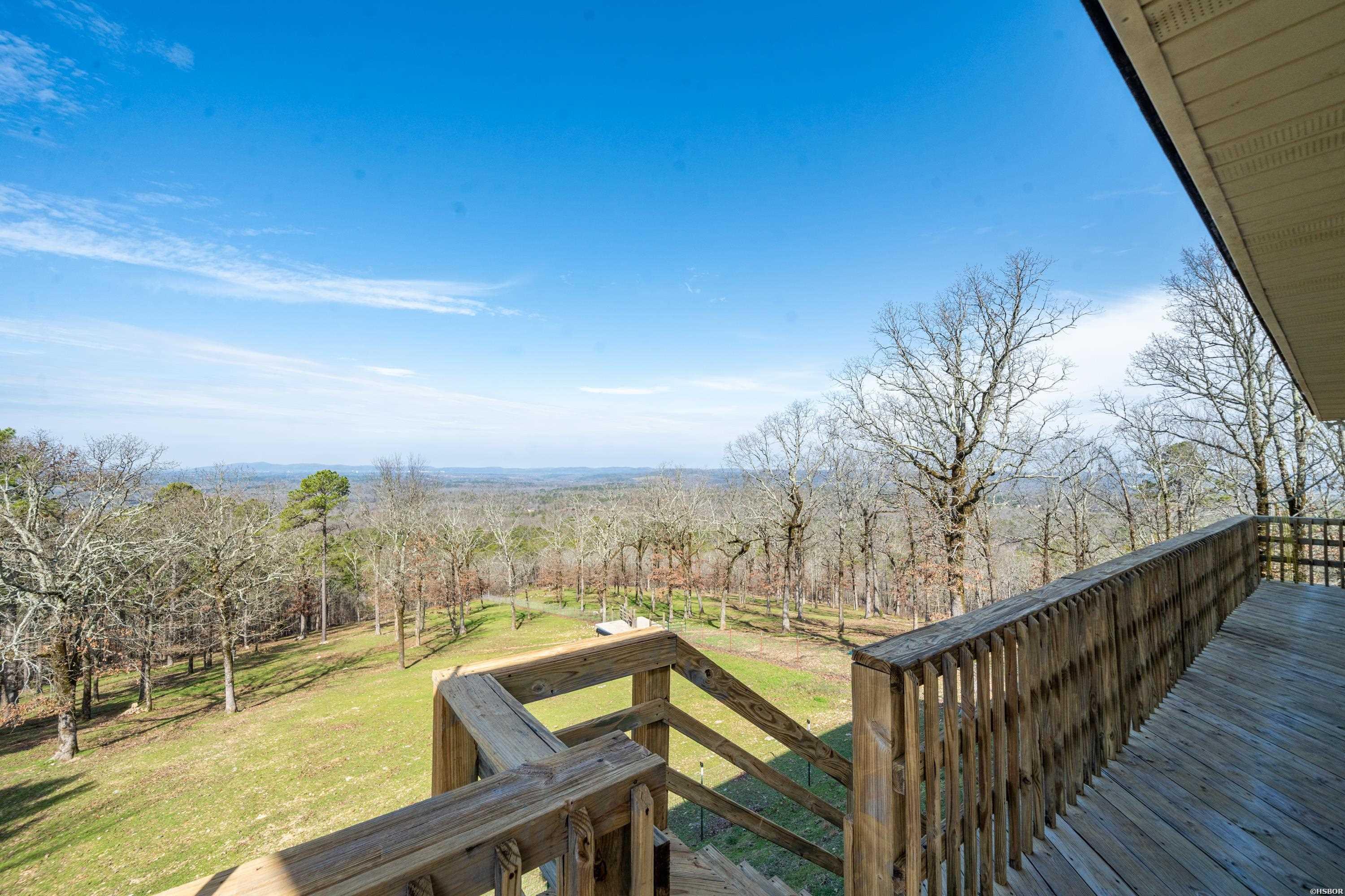 105 Pinnacle Court Property Photo 8
