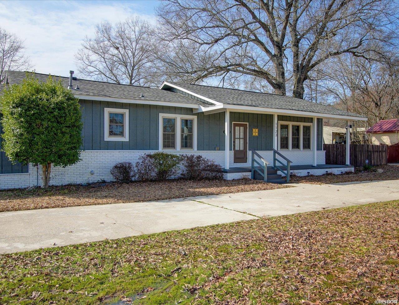 1123 Burchwood Bay Road Property Photo 2