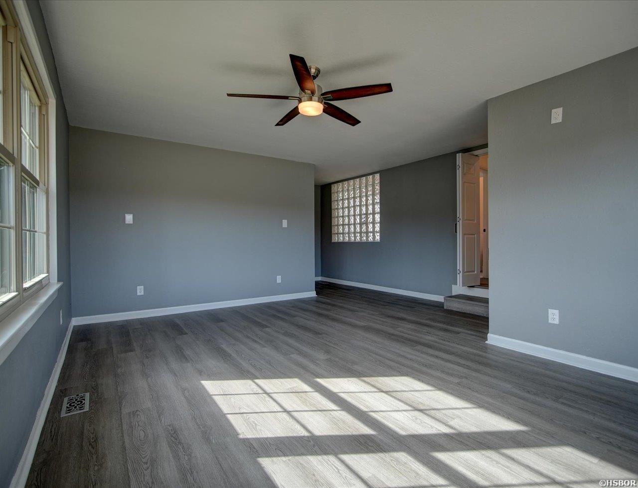 1123 Burchwood Bay Road Property Photo 15