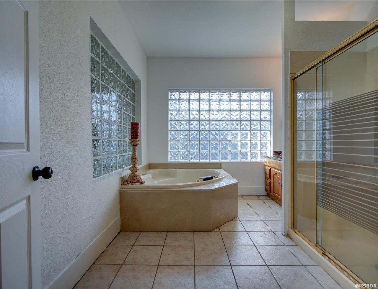 1123 Burchwood Bay Road Property Photo 16