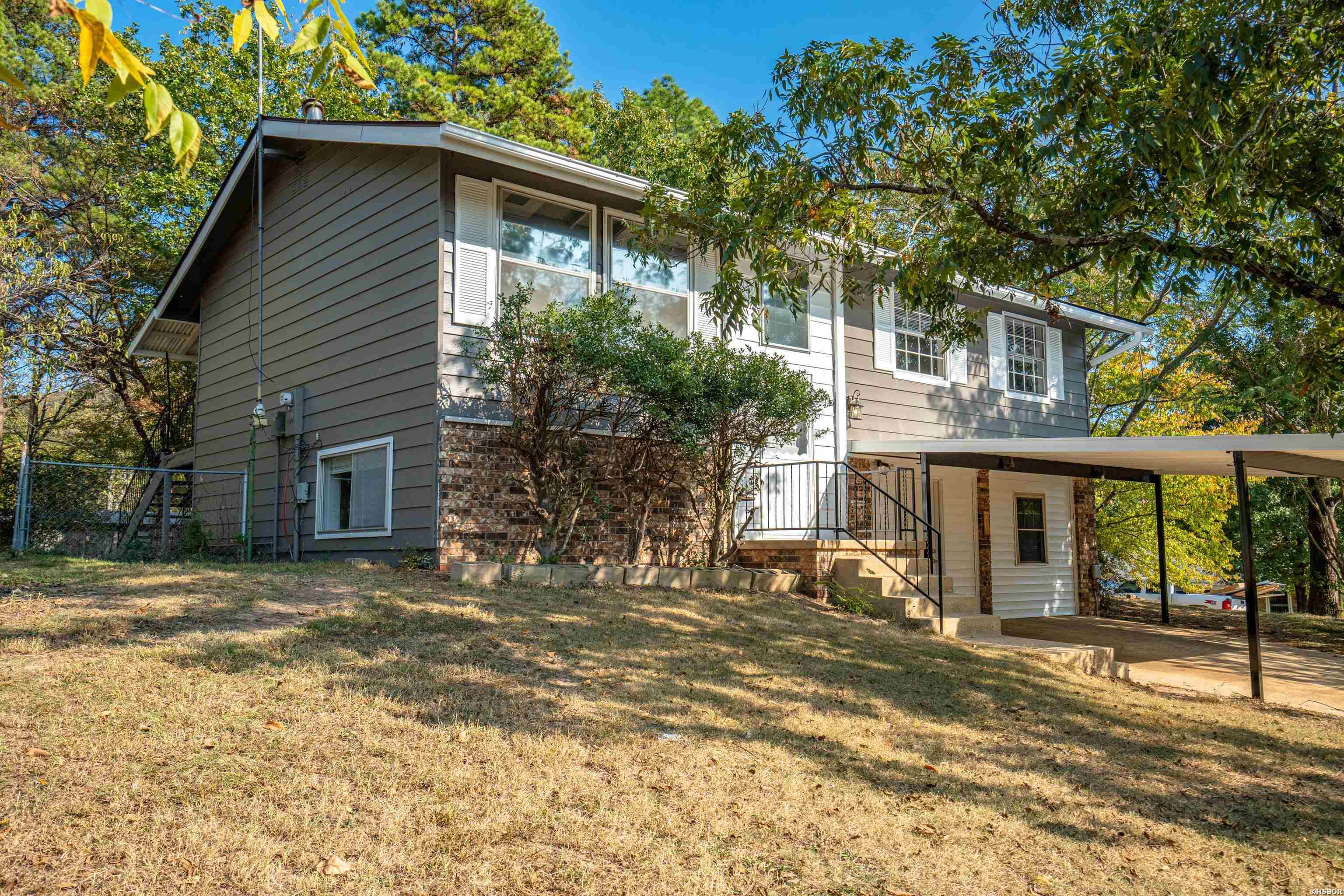 102 Brandiles Lane Property Photo 3