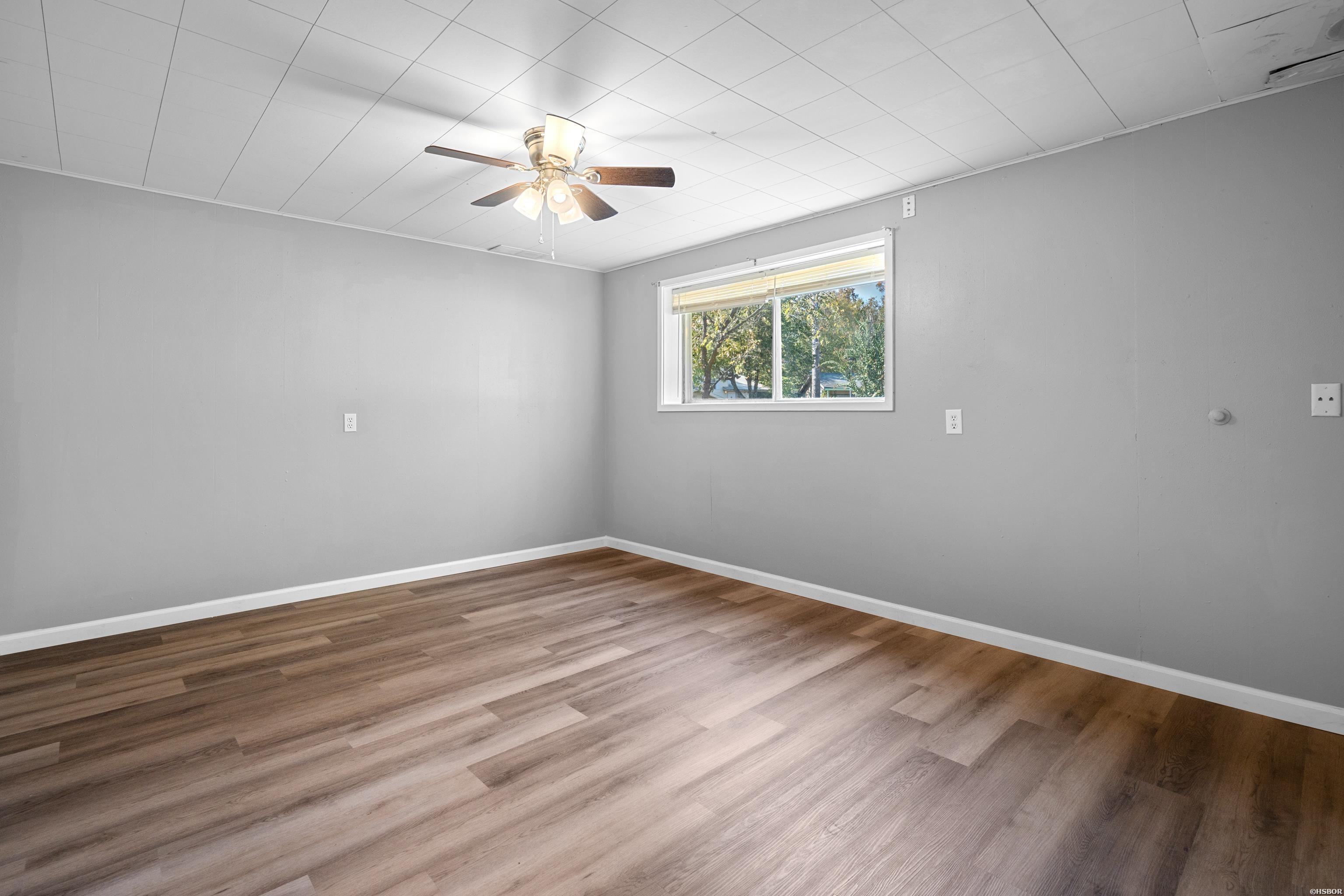102 Brandiles Lane Property Photo 24
