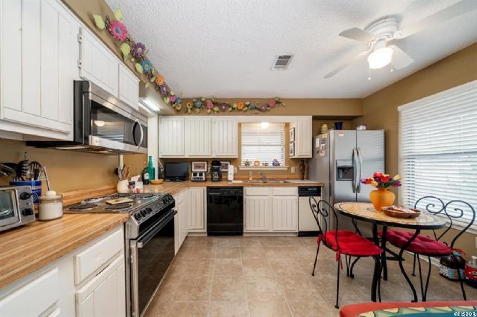 1412 Airport Road Property Photo 24