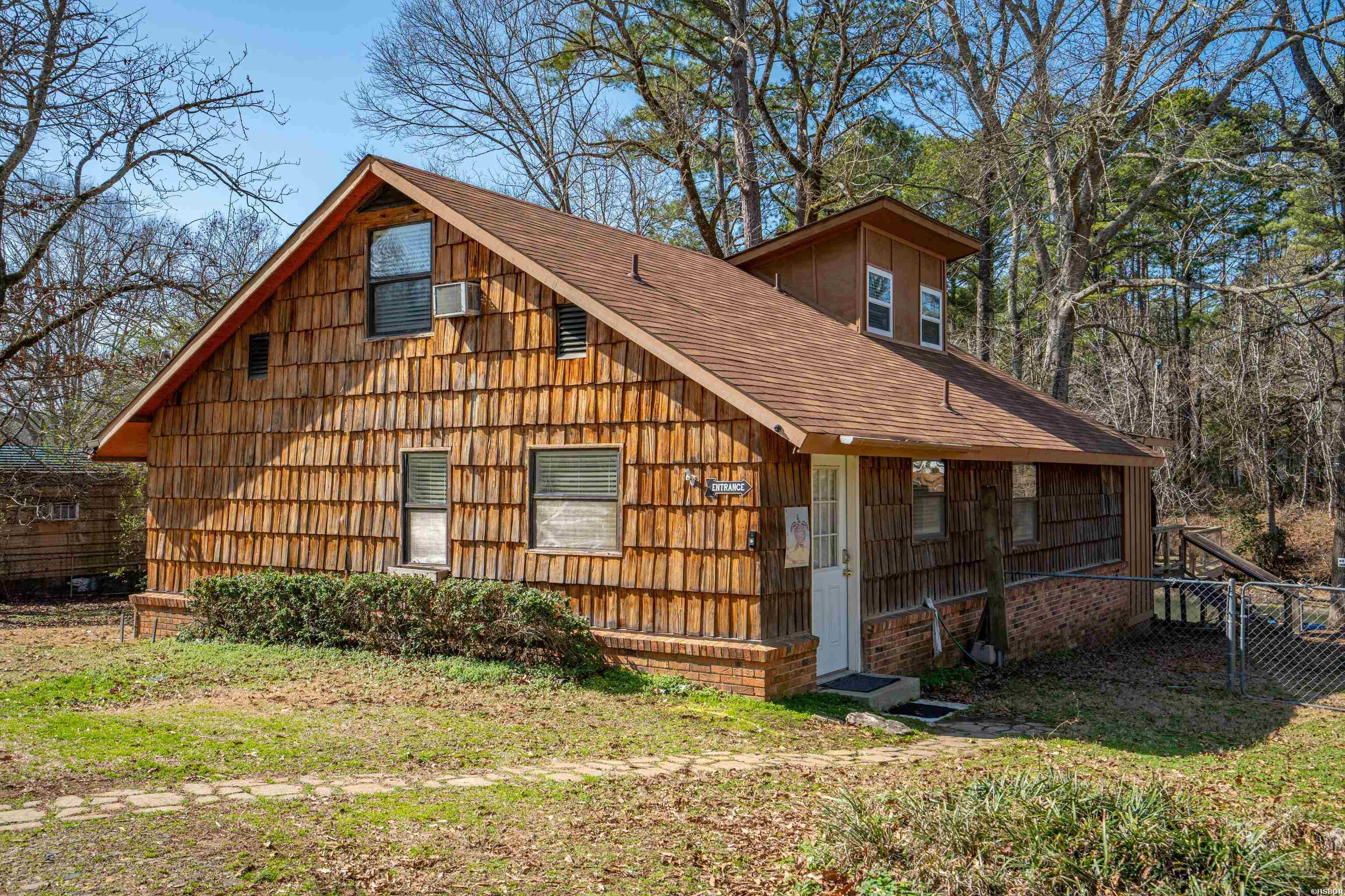104 Buccaneer Street Property Photo 3