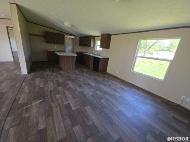 122 W Central Street Property Photo 3