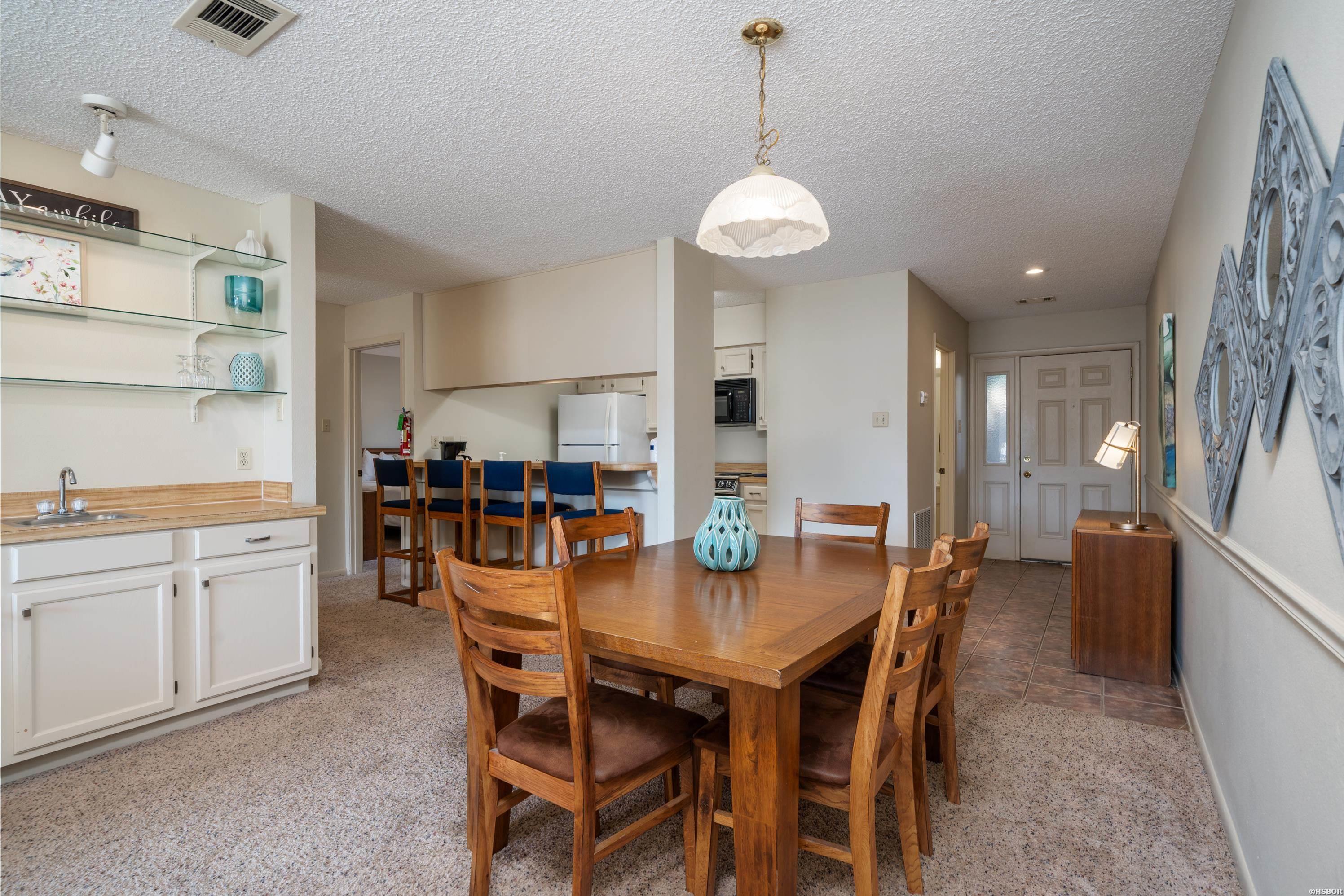 5371 Central Avenue Property Photo 4