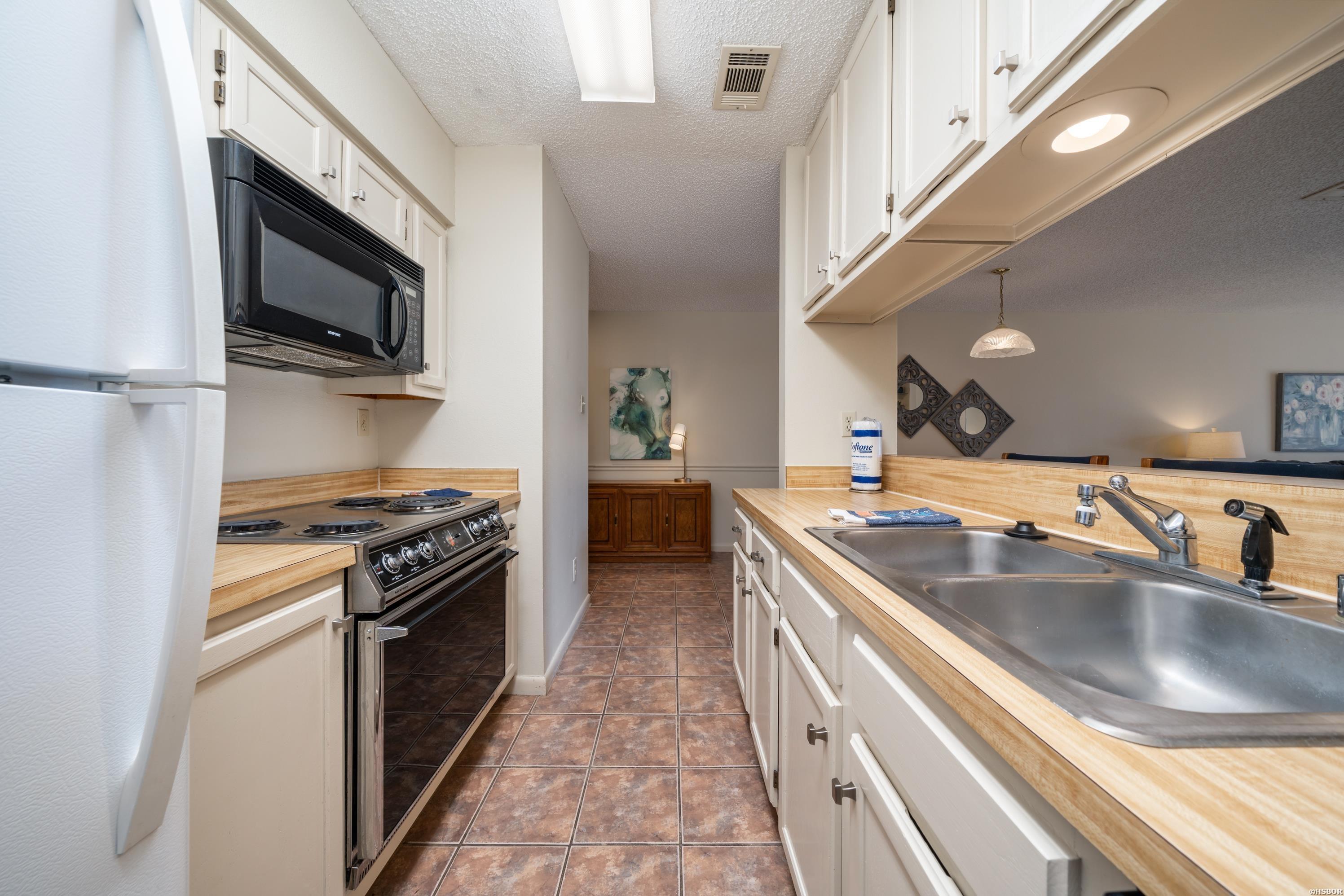 5371 Central Avenue Property Photo 12