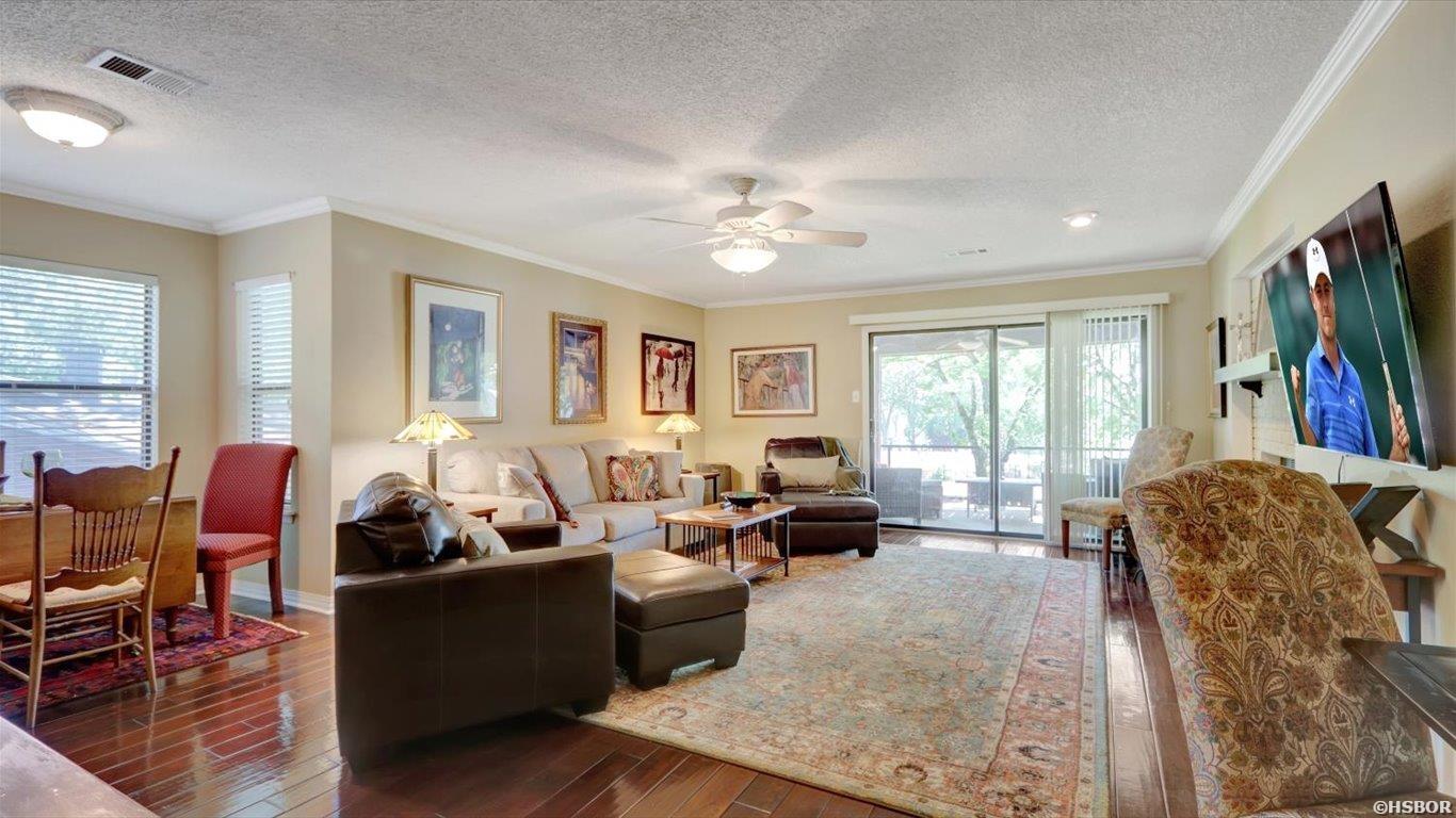 201 Daffodil Street Property Photo 6