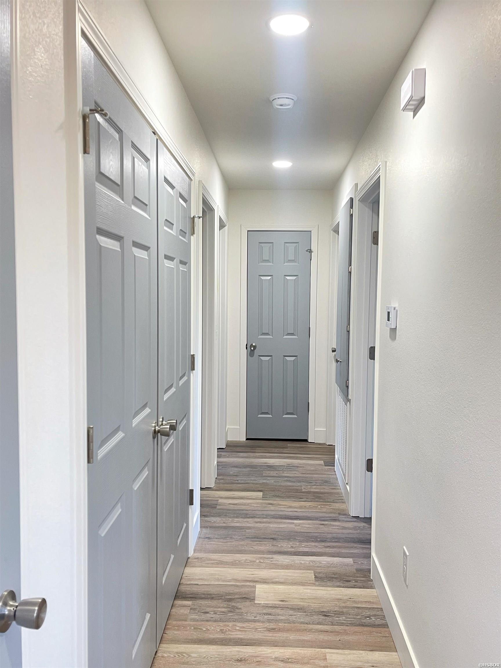 160 Woodridge Property Photo 10