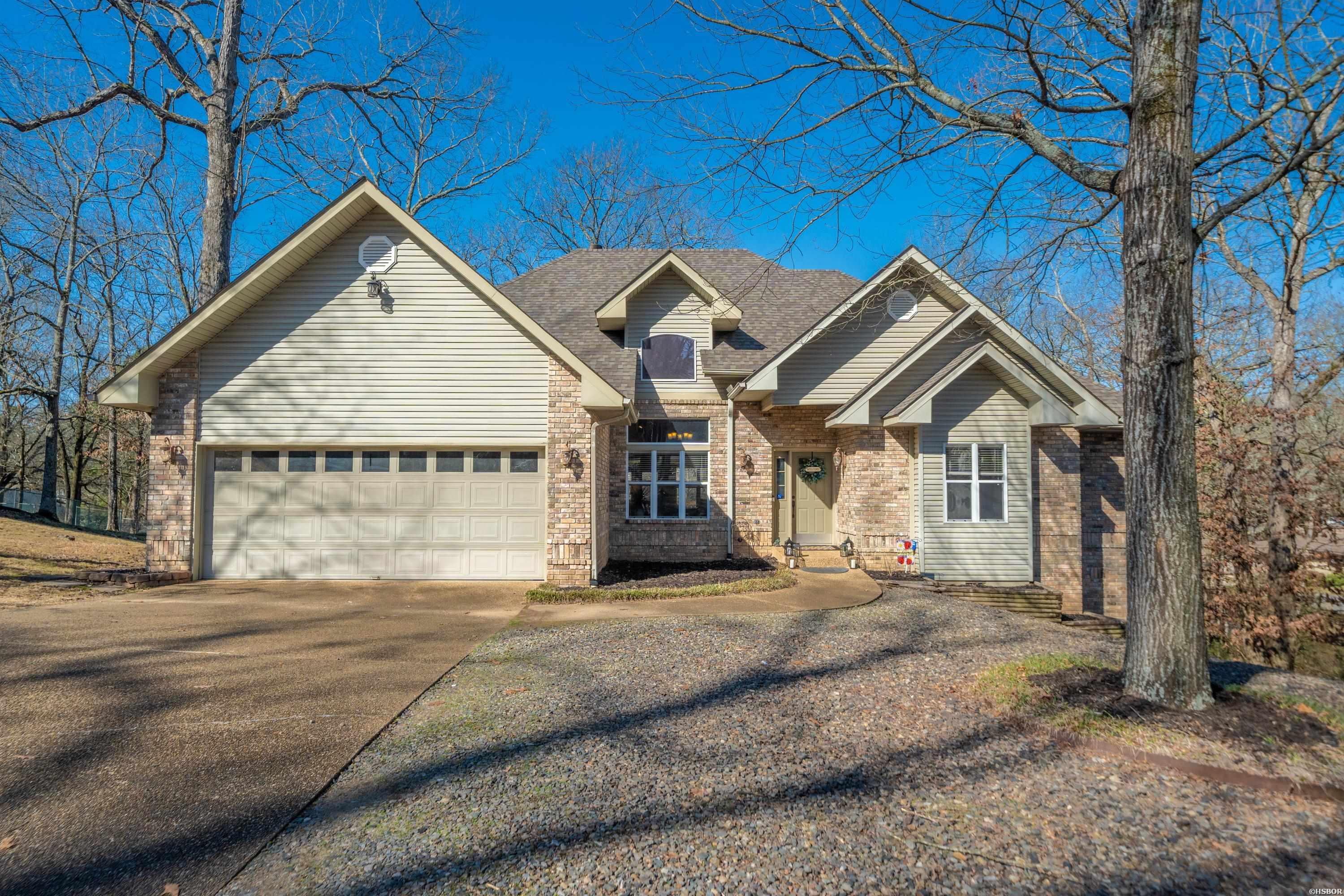 114 Bellaire Loop Property Photo 1