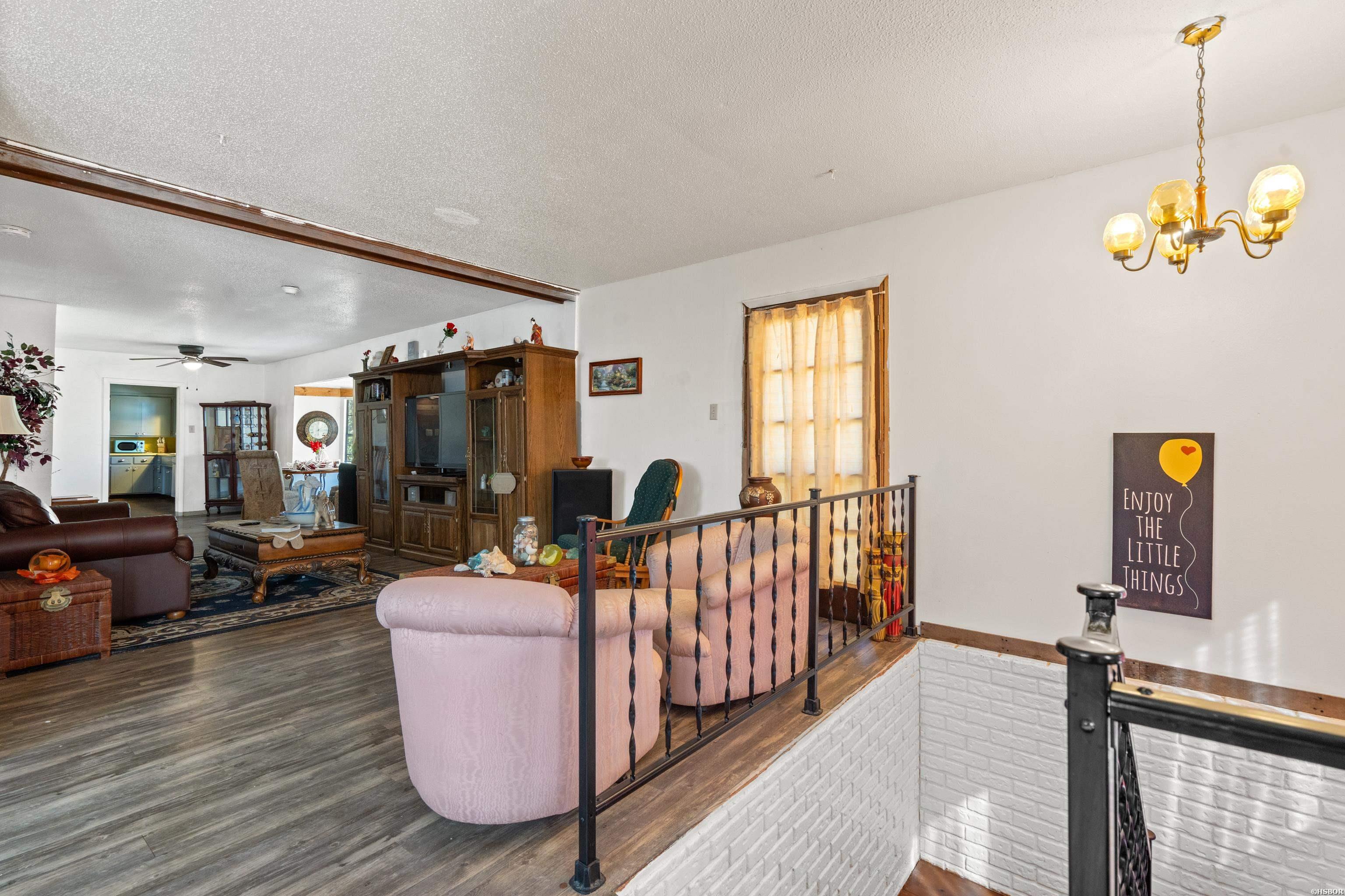 108 Helen Street Property Photo 8