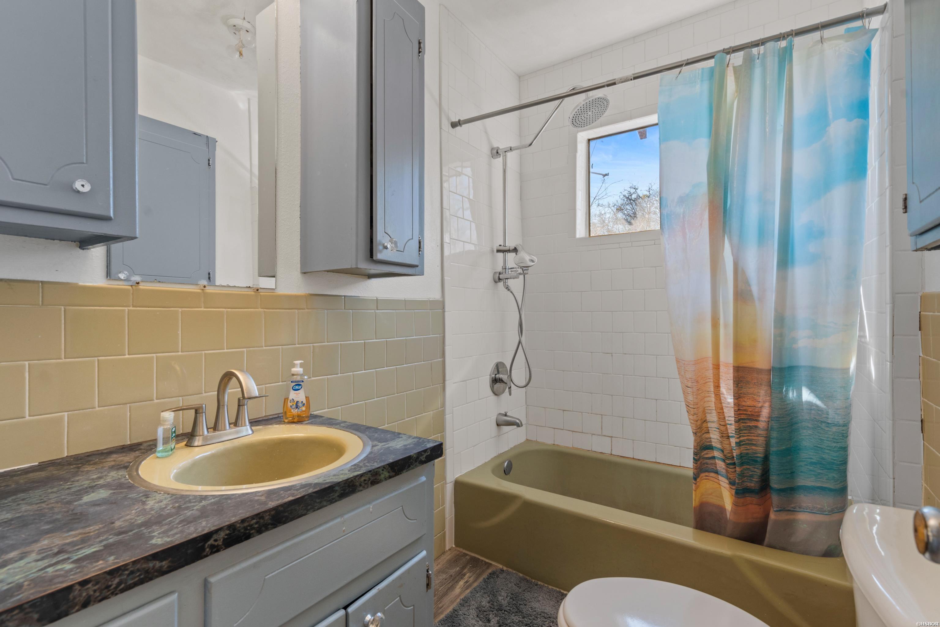 108 Helen Street Property Photo 29